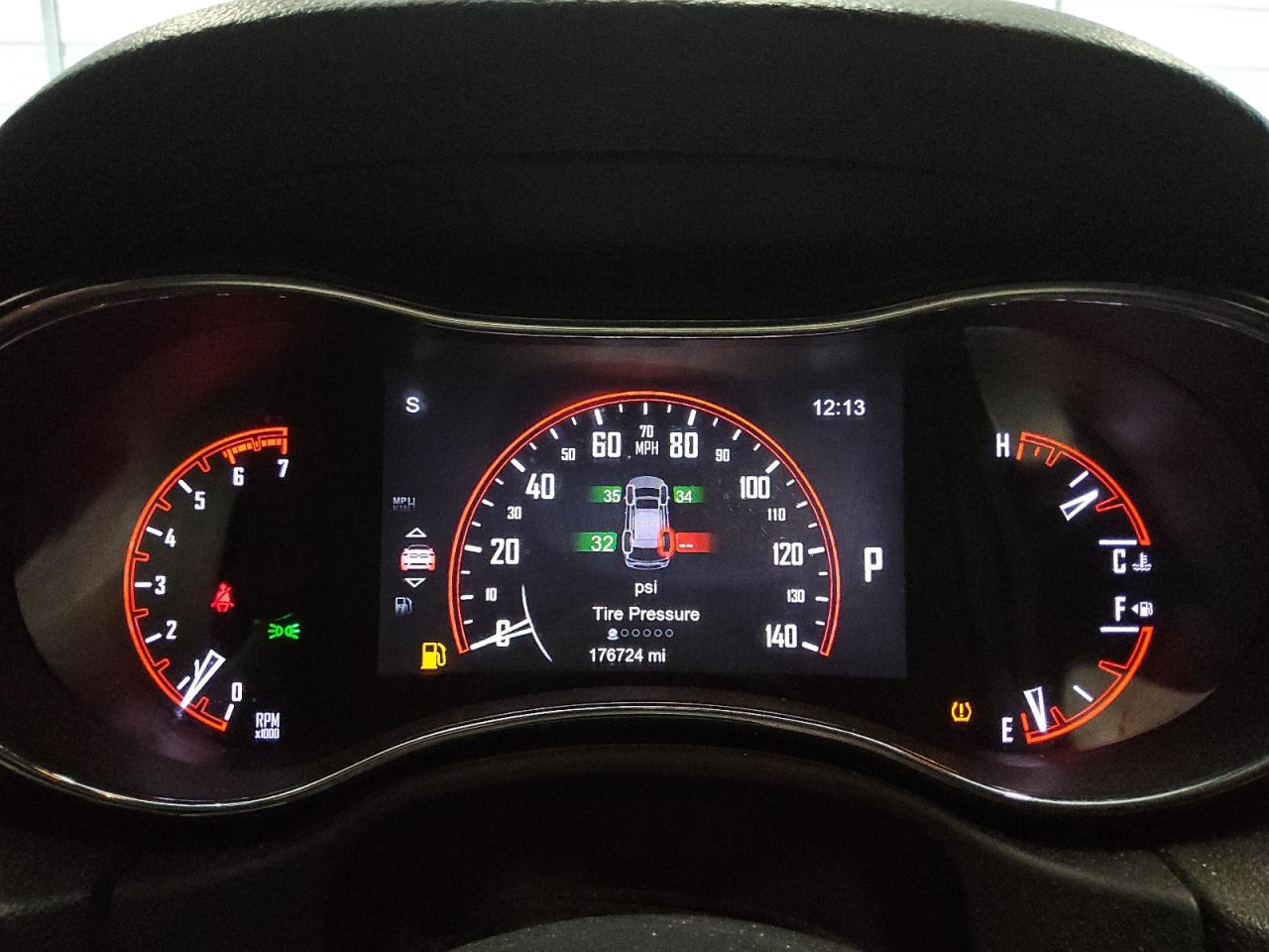 2014 Dodge Durango R/t Черный vin: 1C4SDHCT1EC551478 Damage: Warning - Tire Pressure, On, Unacceptable