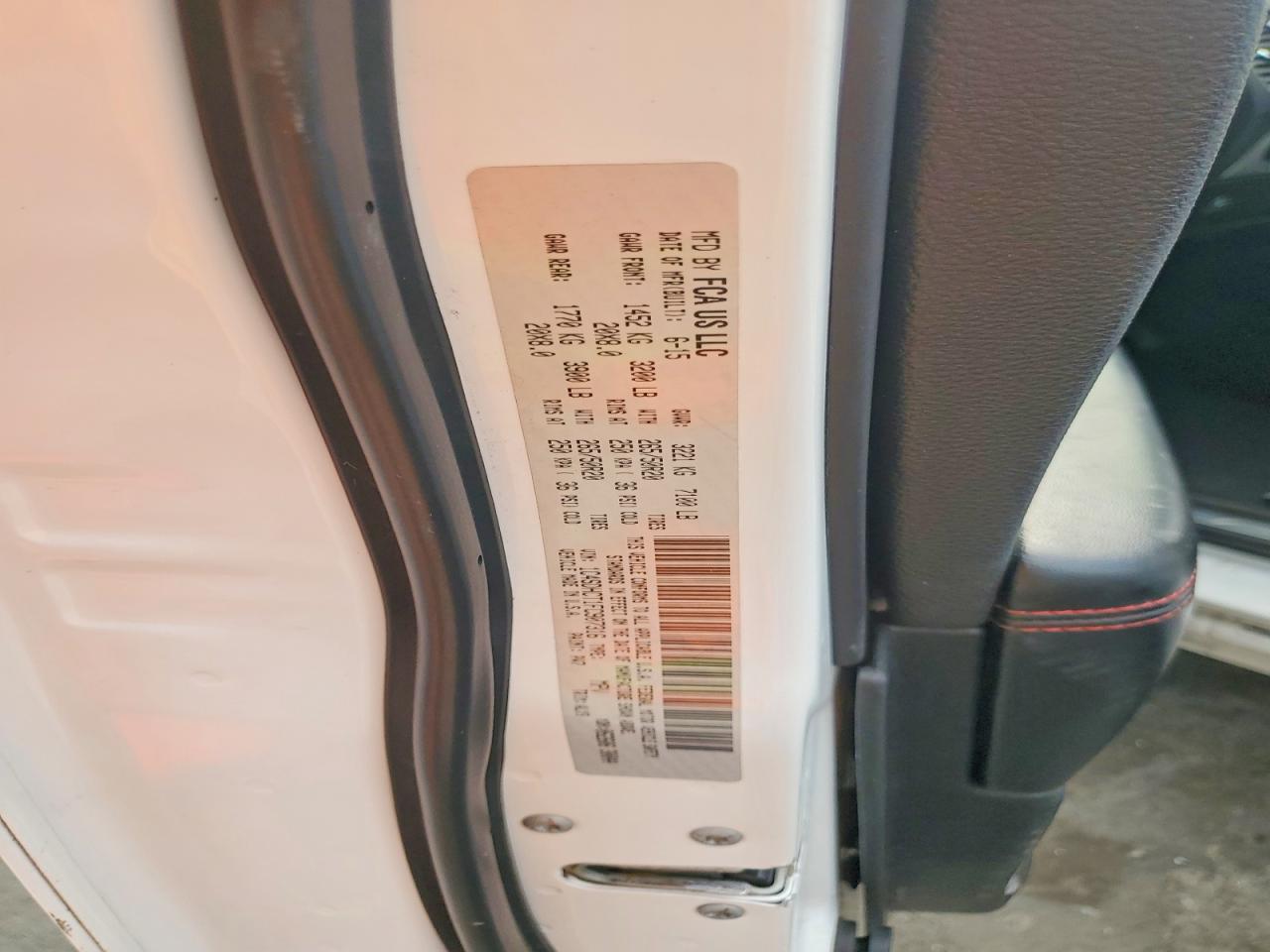 2015 Dodge Durango R/t White vin: 1C4SDHCT1FC907316