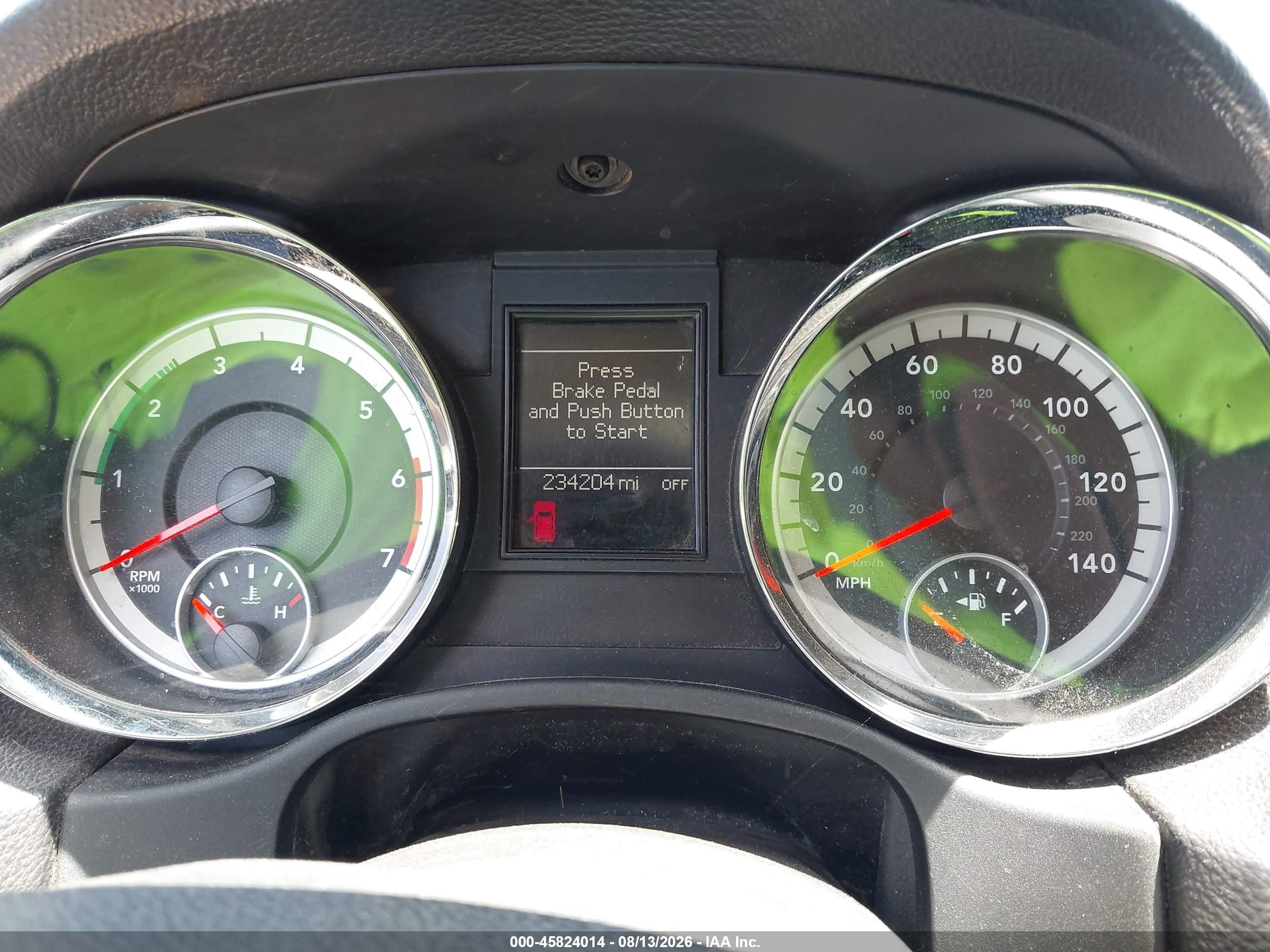 2013 Dodge Durango R/t White vin: 1C4SDHCT2DC697547