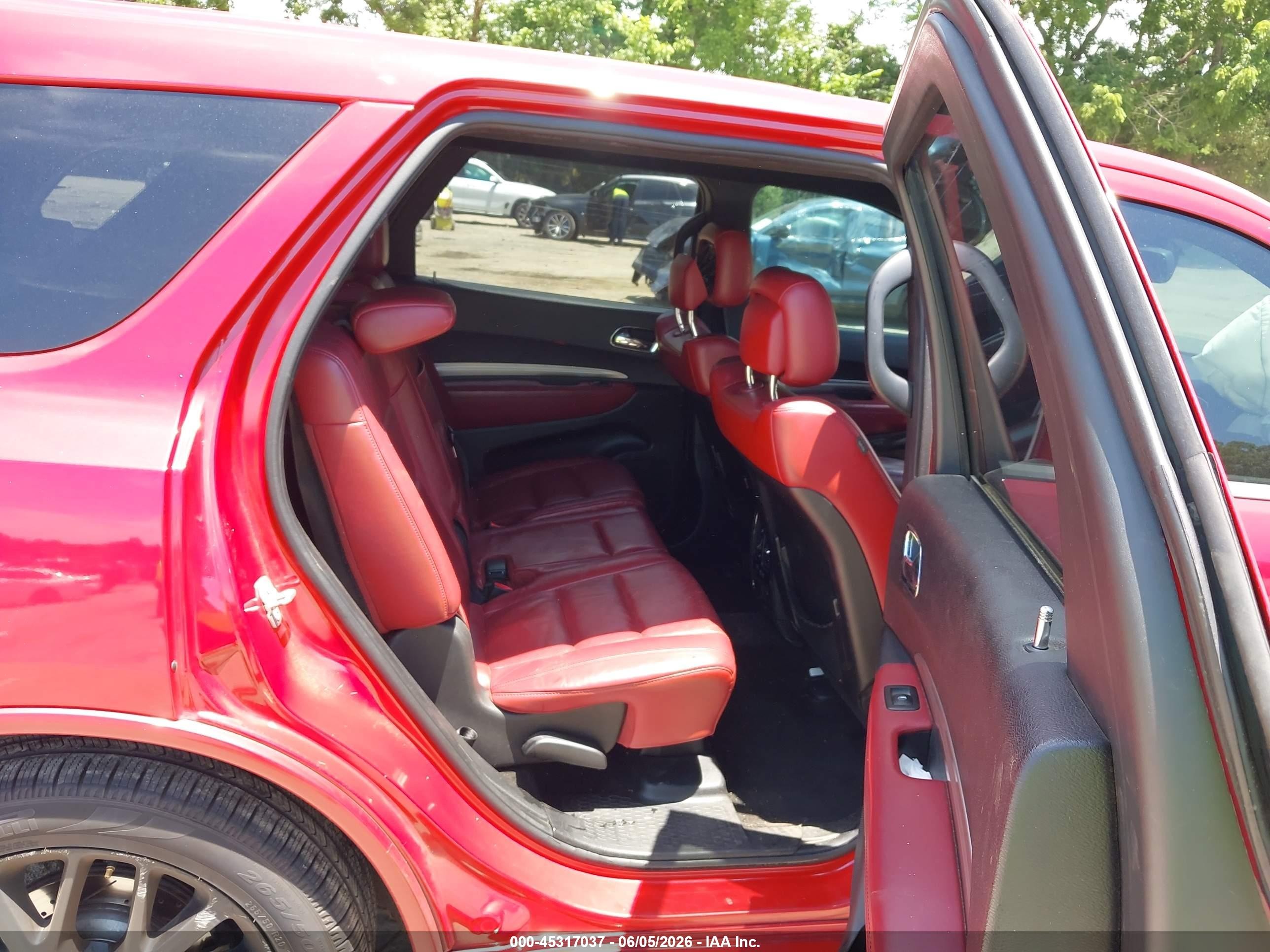 2015 Dodge Durango R/t Red vin: 1C4SDHCT8FC119648