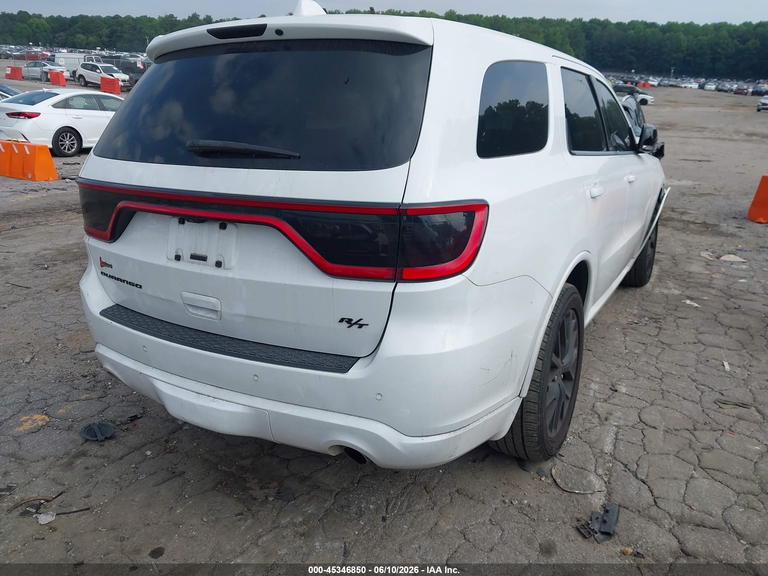 2015 Dodge Durango R/t White vin: 1C4SDHCTXFC810132