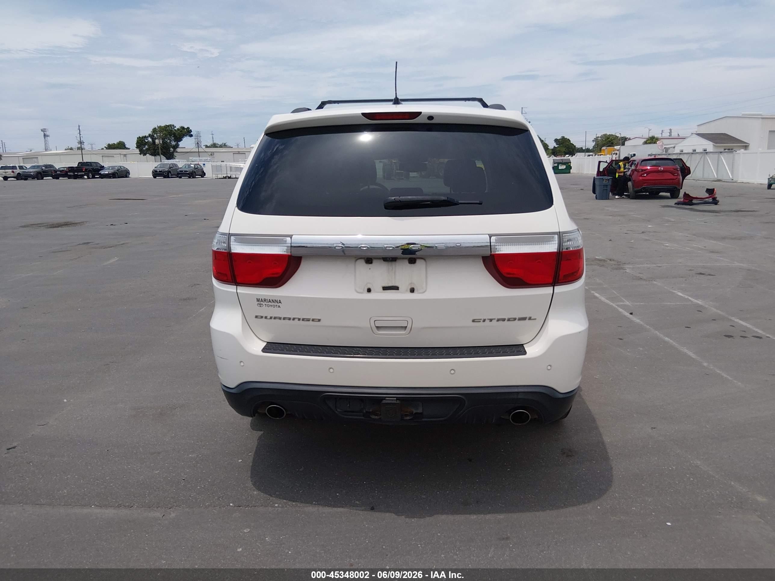 2012 Dodge Durango Citadel Белый vin: 1C4SDHET8CC100297