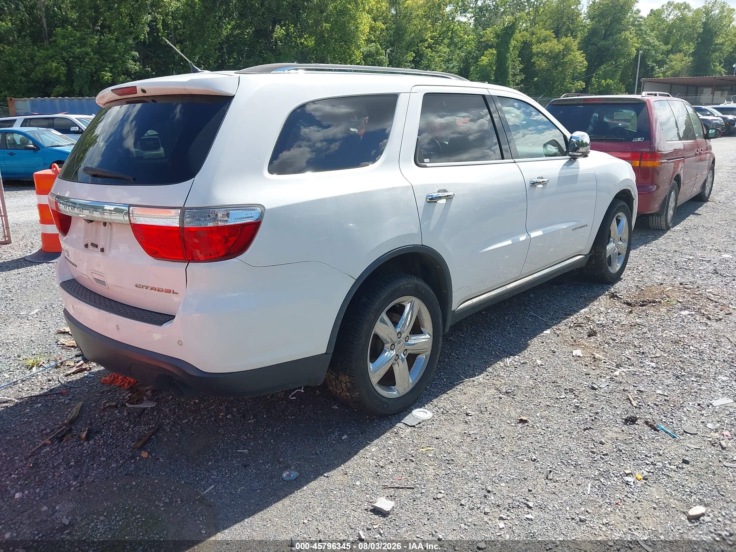 2013 Dodge Durango Citadel White vin: 1C4SDHETXDC678547