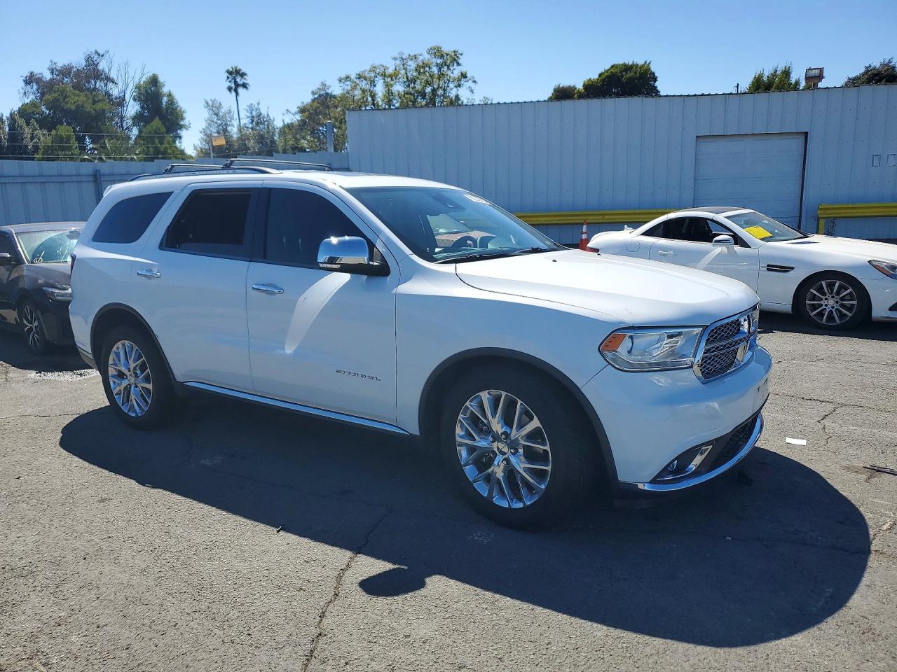 2015 Dodge Durango Citadel White vin: 1C4SDHETXFC826554