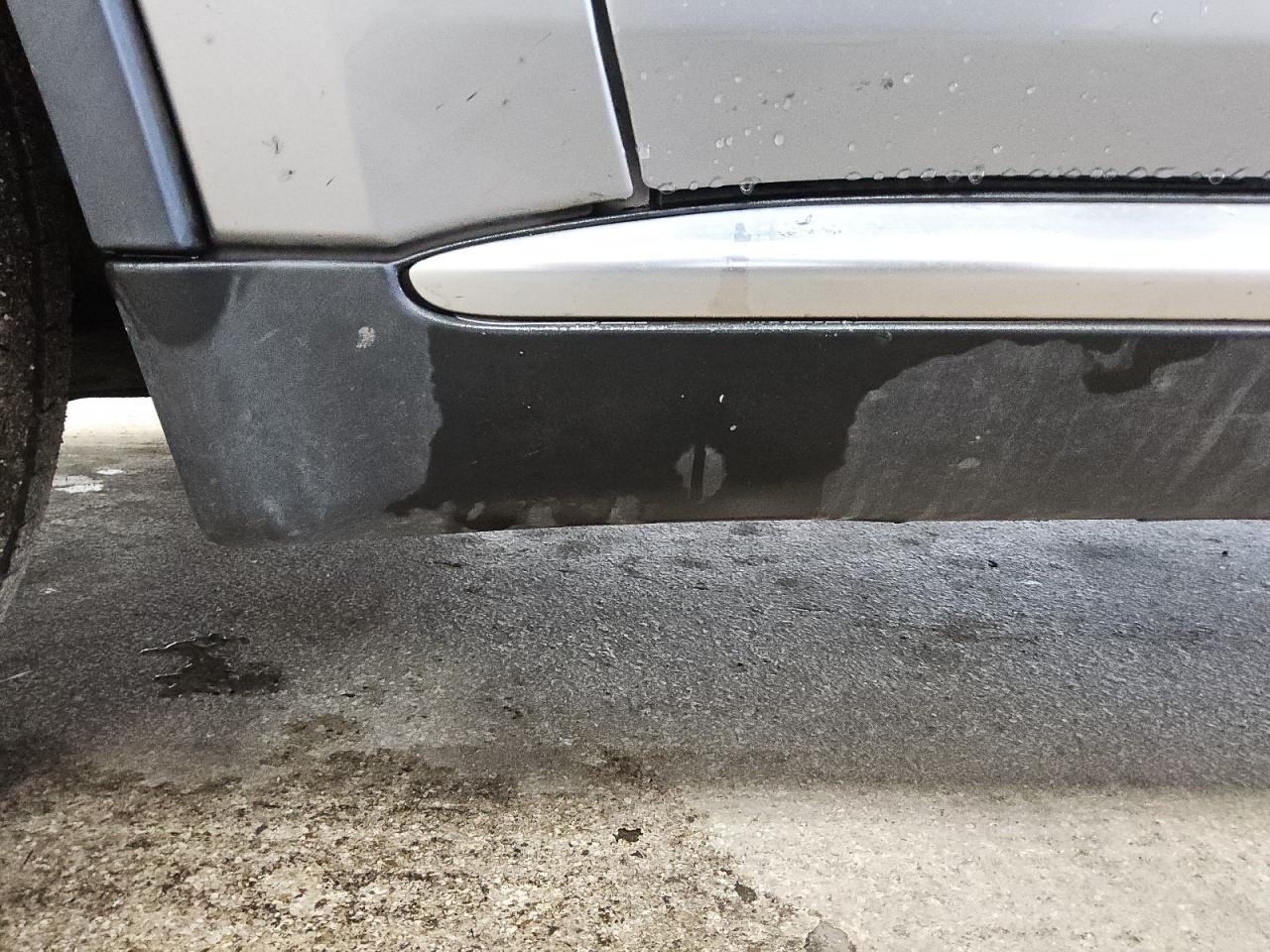 2015 Dodge Durango Citadel Silver vin: 1C4SDJET0FC861093 Damage: Left Rocker Panel, Chipped, 2