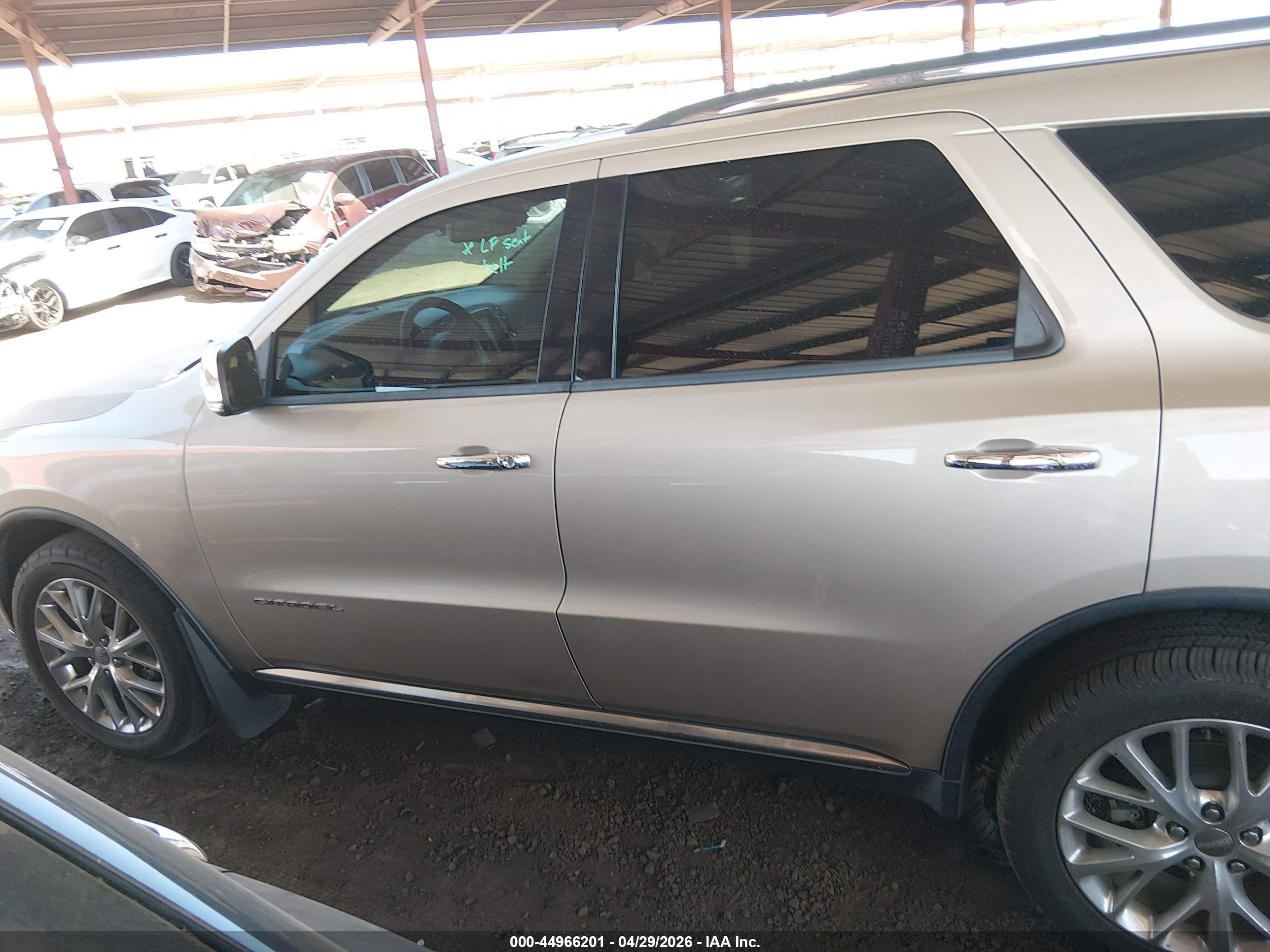 2014 Dodge Durango Citadel Cream vin: 1C4SDJET3EC287345