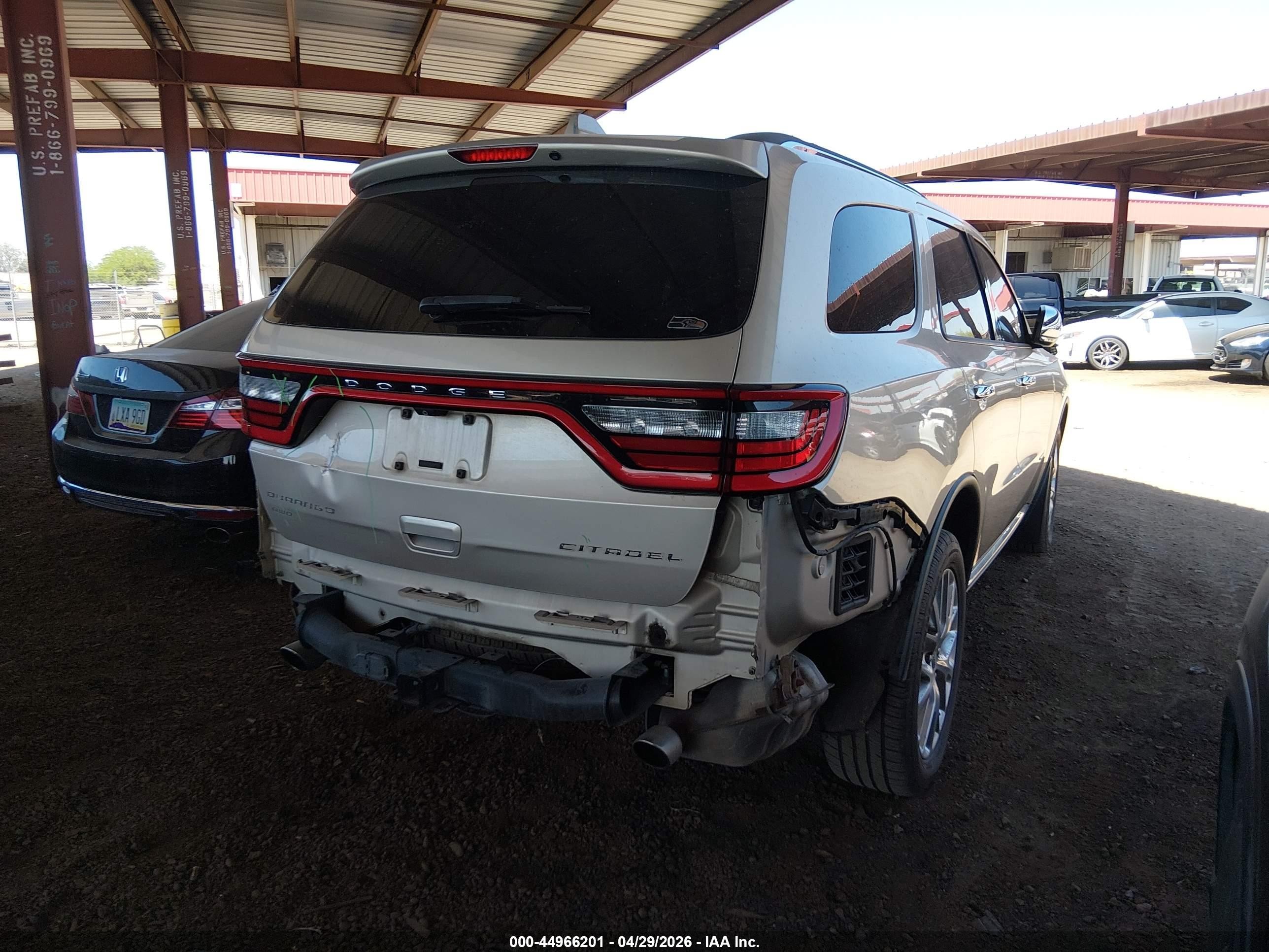 2014 Dodge Durango Citadel Cream vin: 1C4SDJET3EC287345