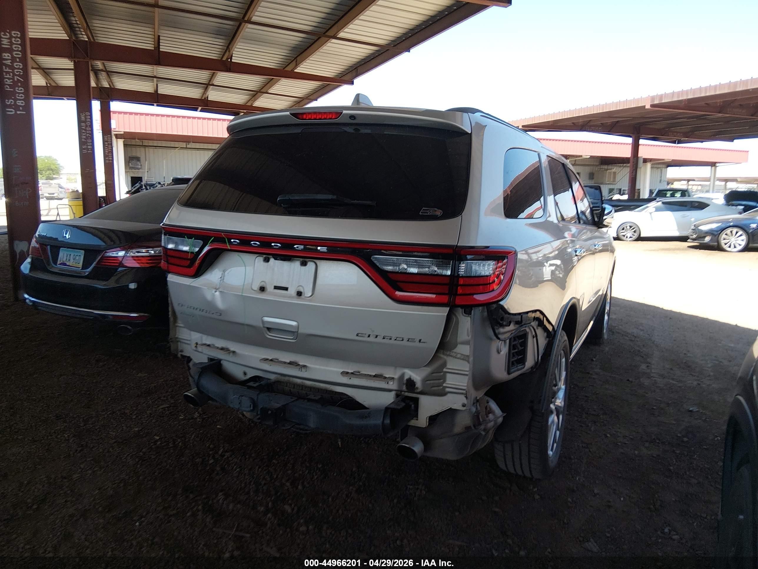 2014 Dodge Durango Citadel Cream vin: 1C4SDJET3EC287345