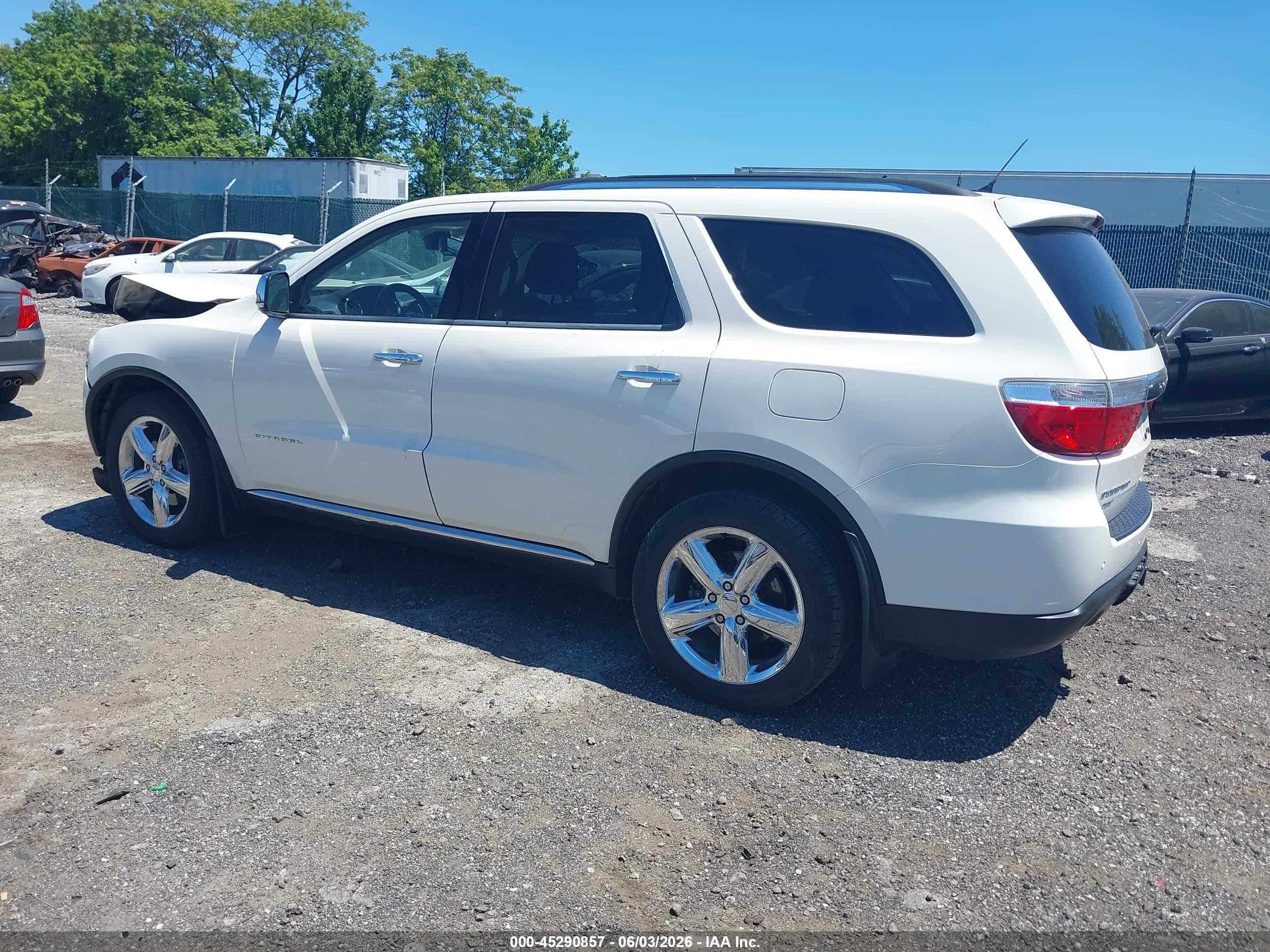 2012 Dodge Durango Citadel White vin: 1C4SDJET8CC130844