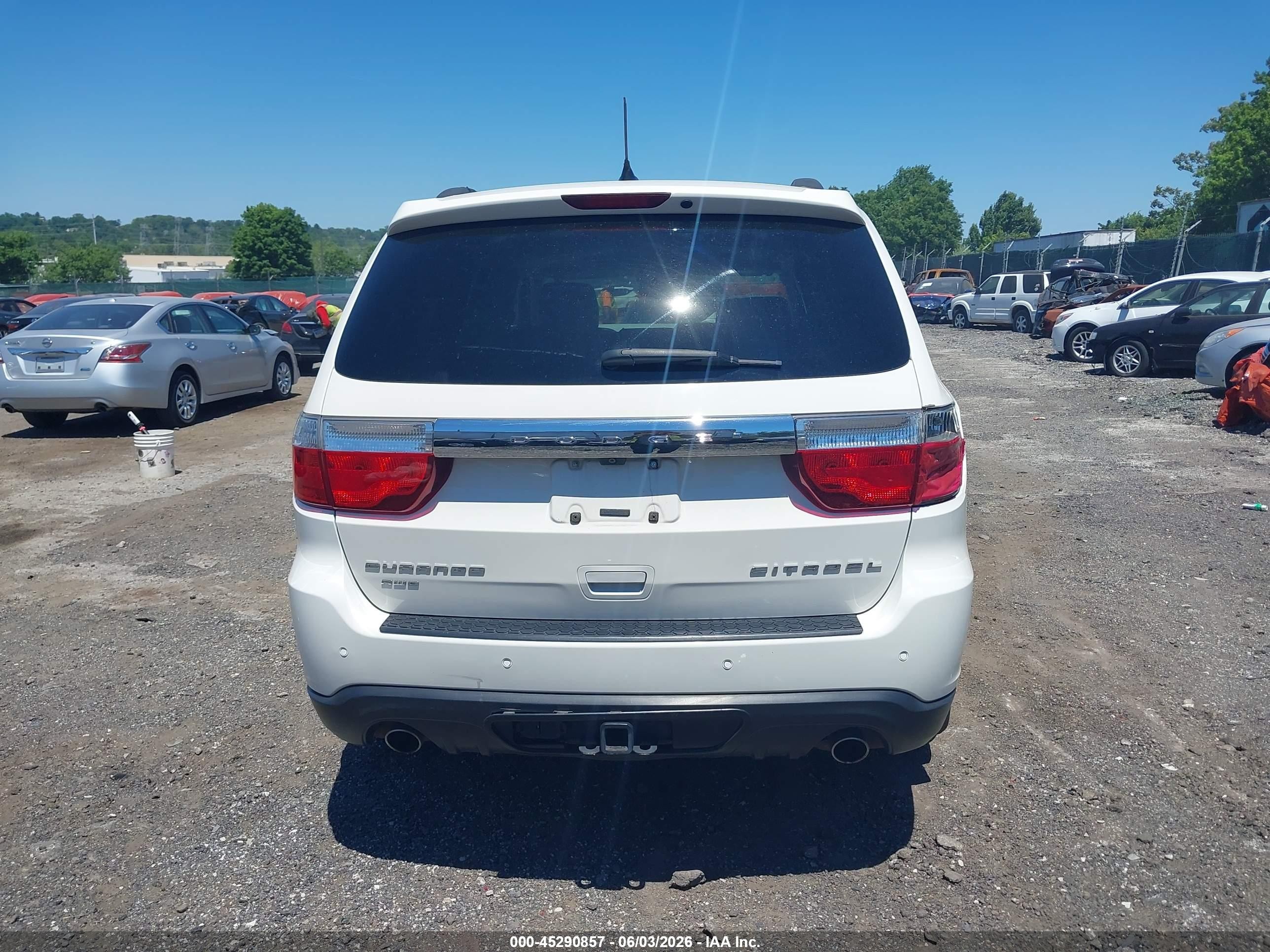 2012 Dodge Durango Citadel White vin: 1C4SDJET8CC130844