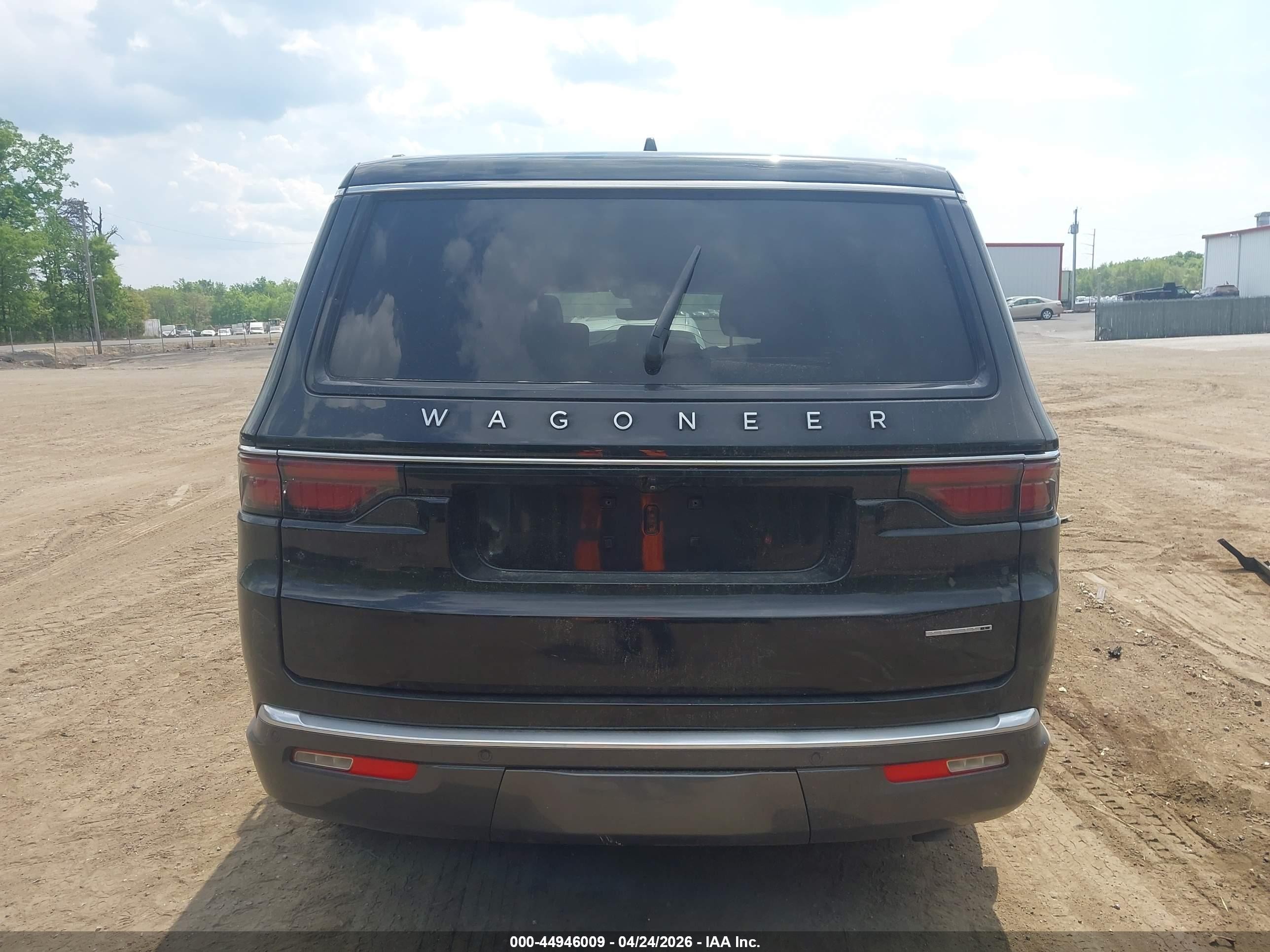 2022 Jeep Wagoneer Series I 4x2 Черный vin: 1C4SJUAT4NS181458