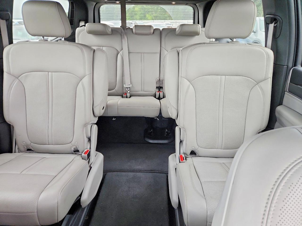 2025 Jeep Wagoneer Series Ii Black vin: 1C4SJUBP2SS520070
