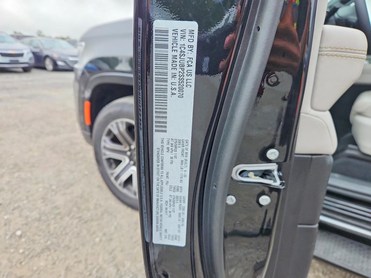 2025 Jeep Wagoneer Series Ii Black vin: 1C4SJUBP2SS520070
