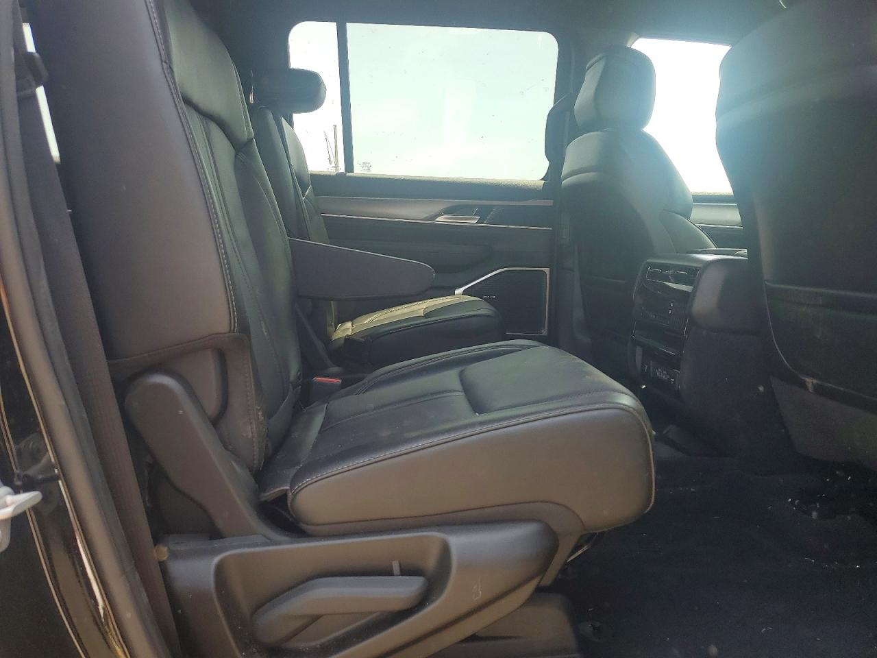 2025 Jeep Wagoneer Series Ii Black vin: 1C4SJVBP5SS536348