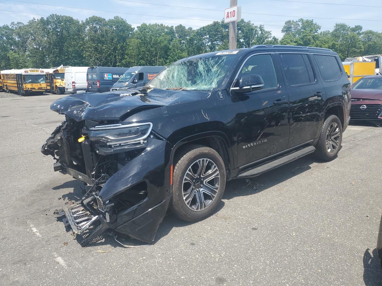 2025 Jeep Wagoneer Series Ii Black vin: 1C4SJVBP5SS536348 Damage: Left Front Fender, Multiple Dents/Paint Damage, 3