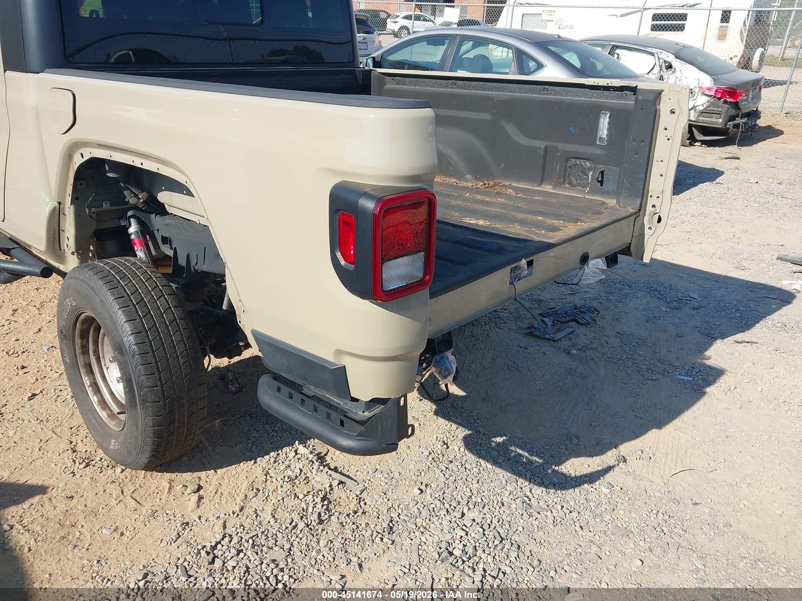 2020 Jeep Gladiator Sport 4x4 Tan vin: 1C6HJTAG0LL184850