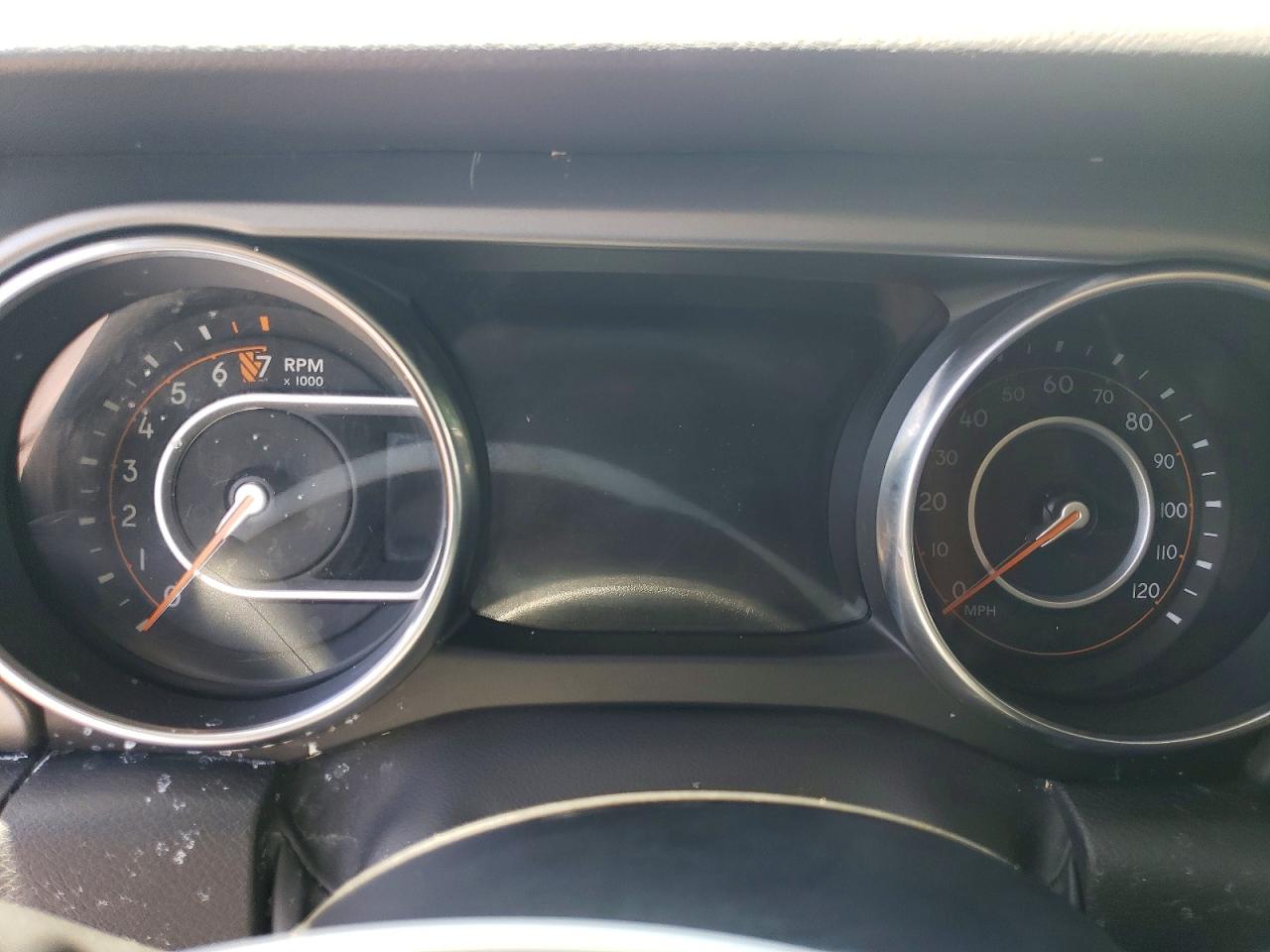 2022 Jeep Gladiator Sport Белый vin: 1C6HJTAG3NL163736