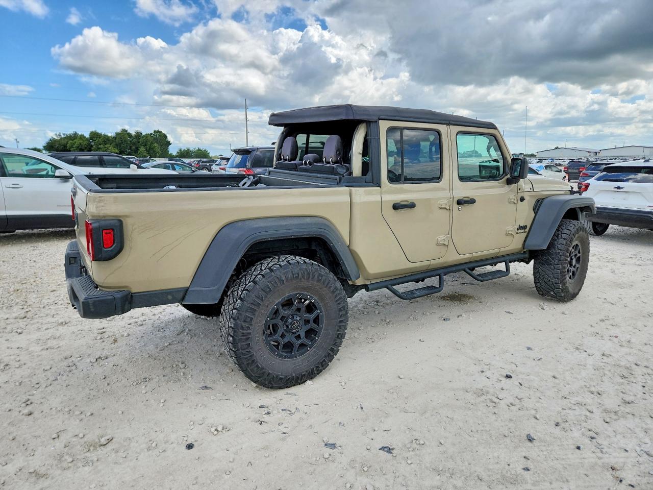 2020 Jeep Gladiator Sport Коричневый vin: 1C6HJTAG4LL157800