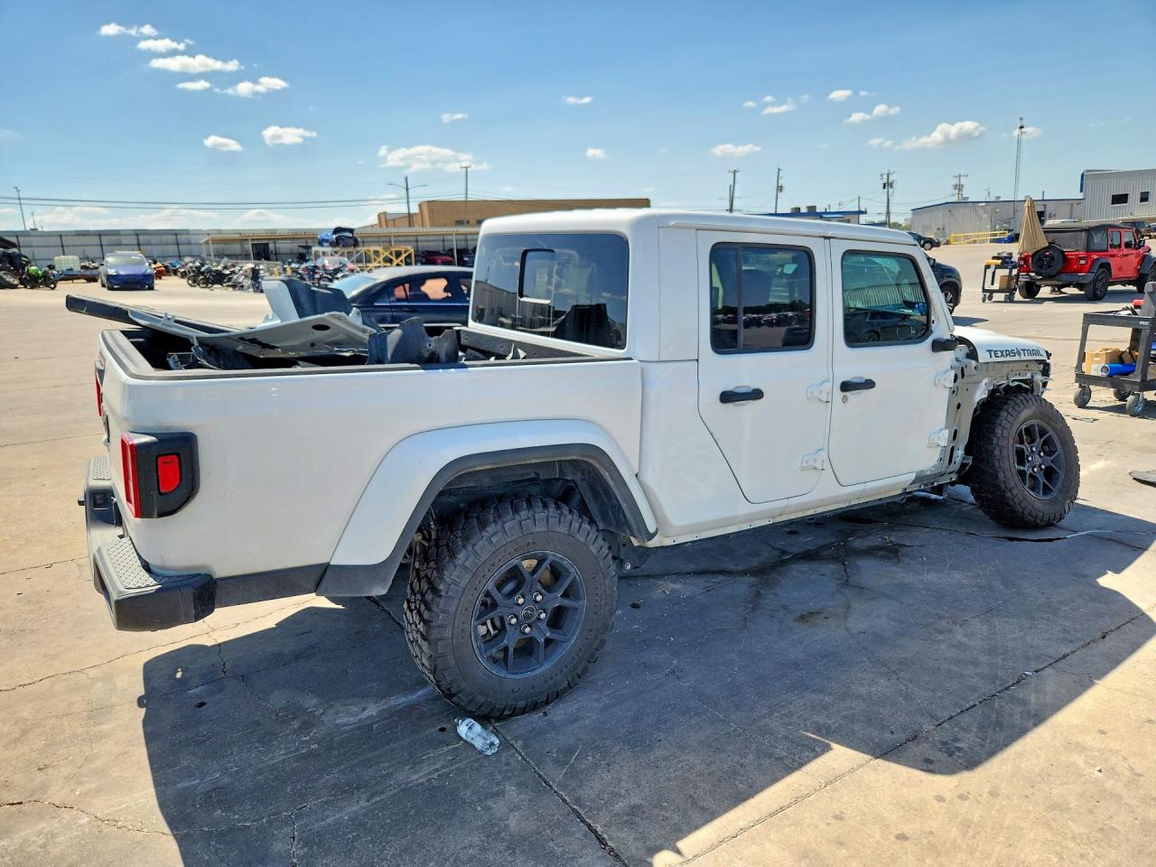 2024 Jeep Gladiator Sport White vin: 1C6HJTAG7RL133967