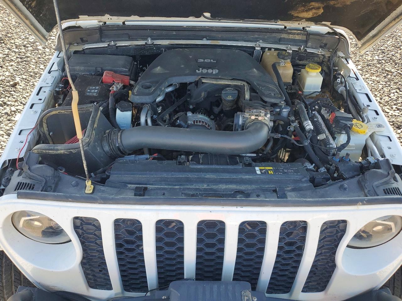 2020 Jeep Gladiator Sport White vin: 1C6JJTAG2LL129589