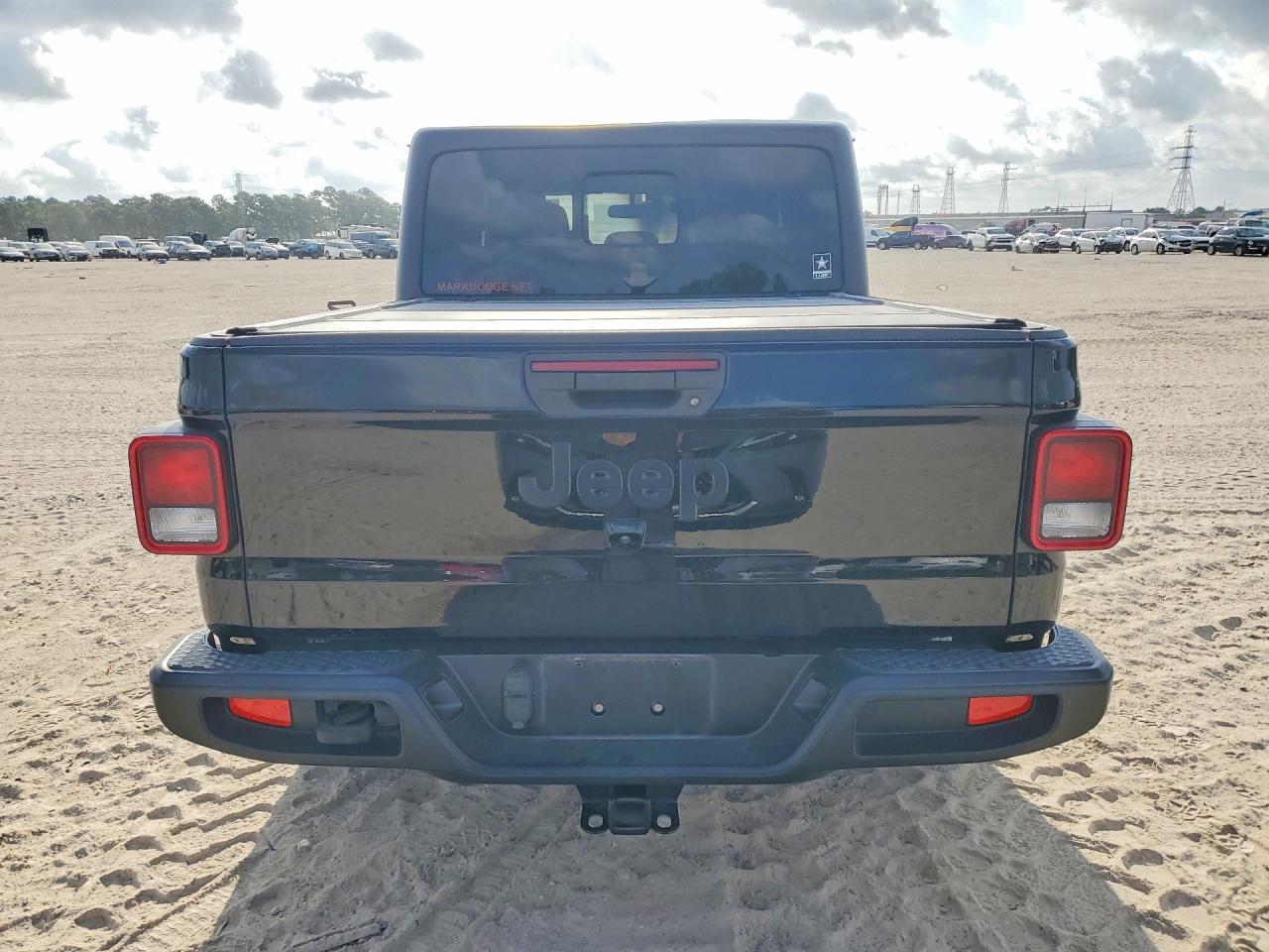 2021 Jeep Gladiator Sport Черный vin: 1C6JJTAG7ML612271