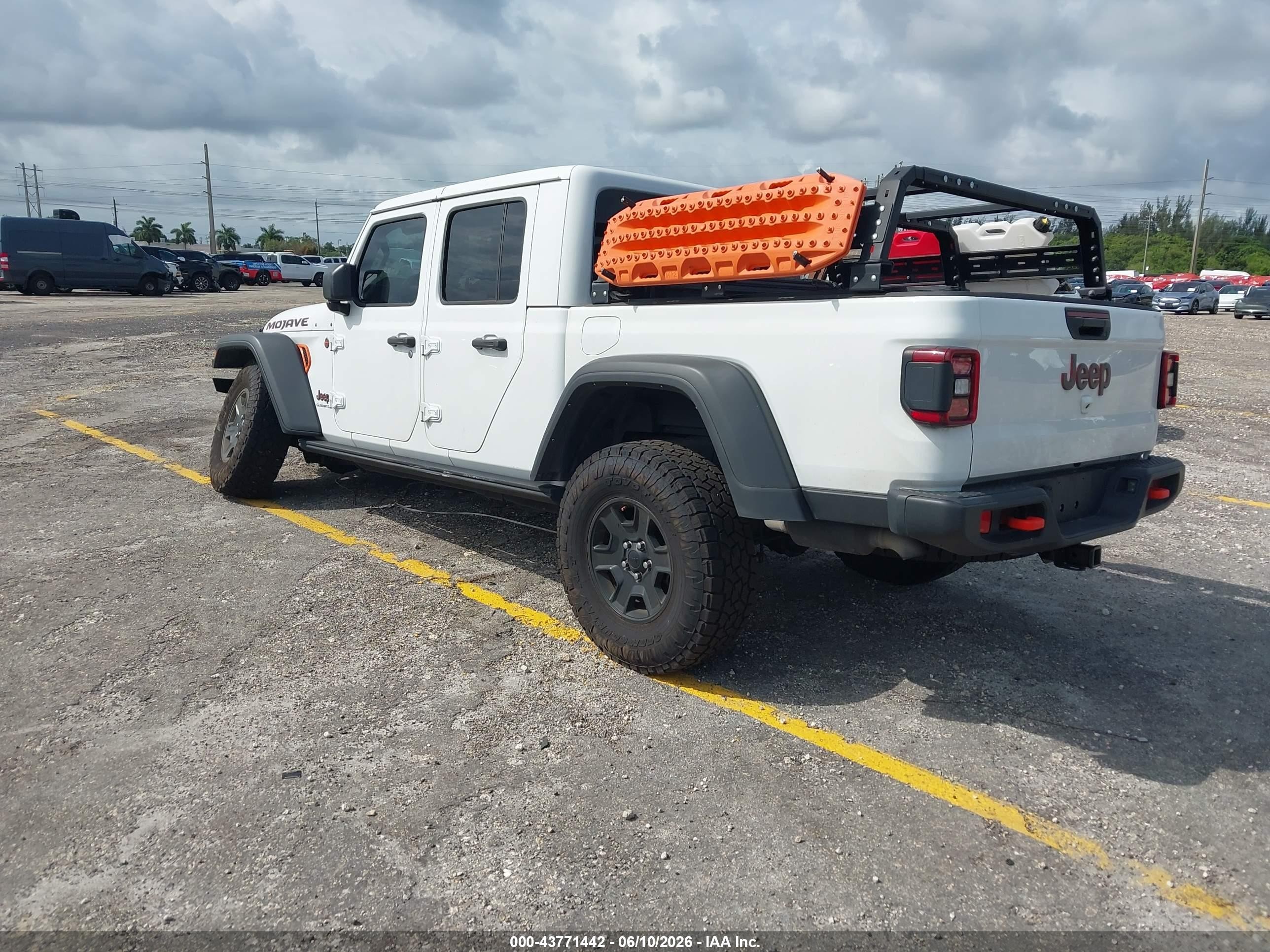 2021 Jeep Gladiator Mojave 4x4 Белый vin: 1C6JJTEG7ML579170