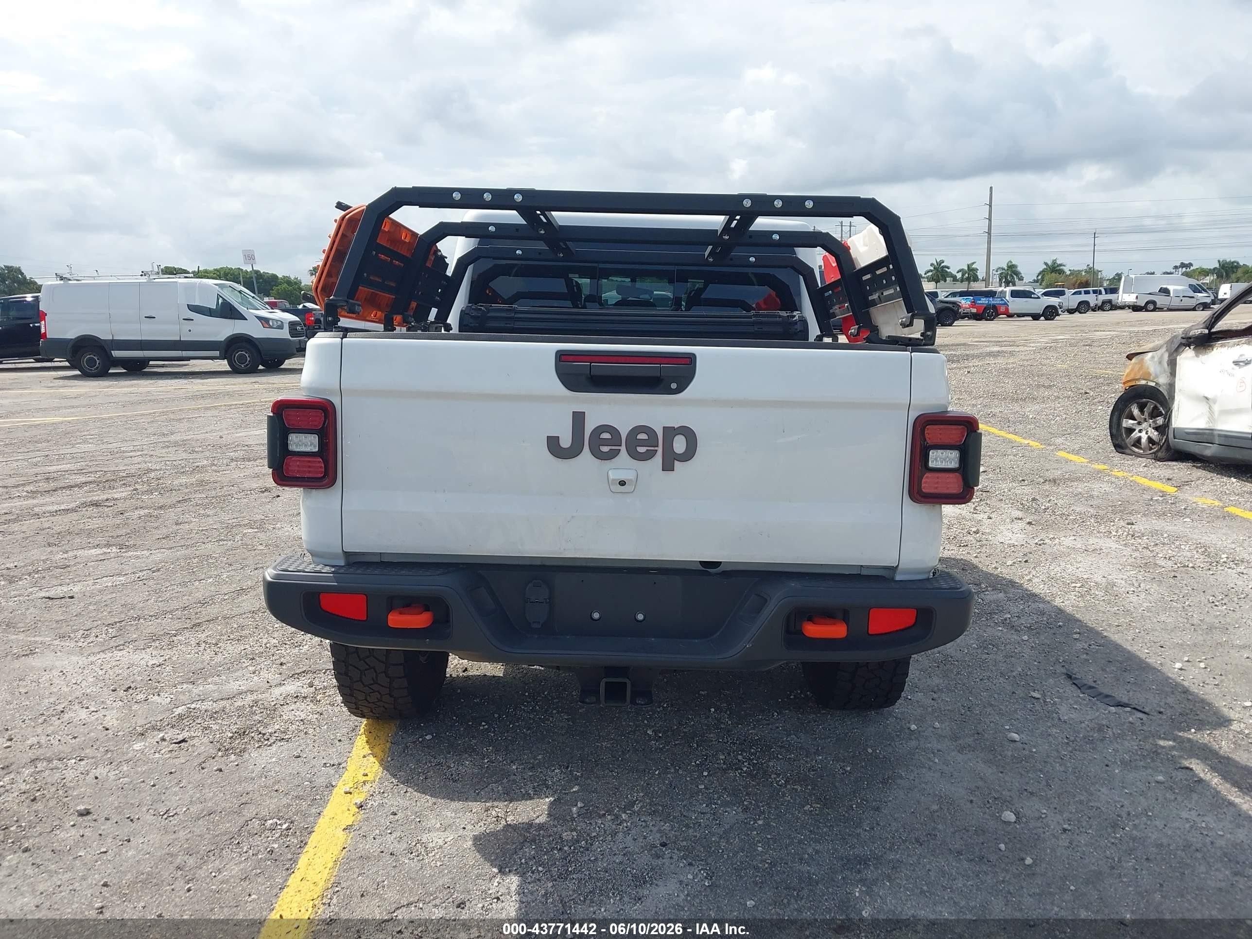 2021 Jeep Gladiator Mojave 4x4 Белый vin: 1C6JJTEG7ML579170