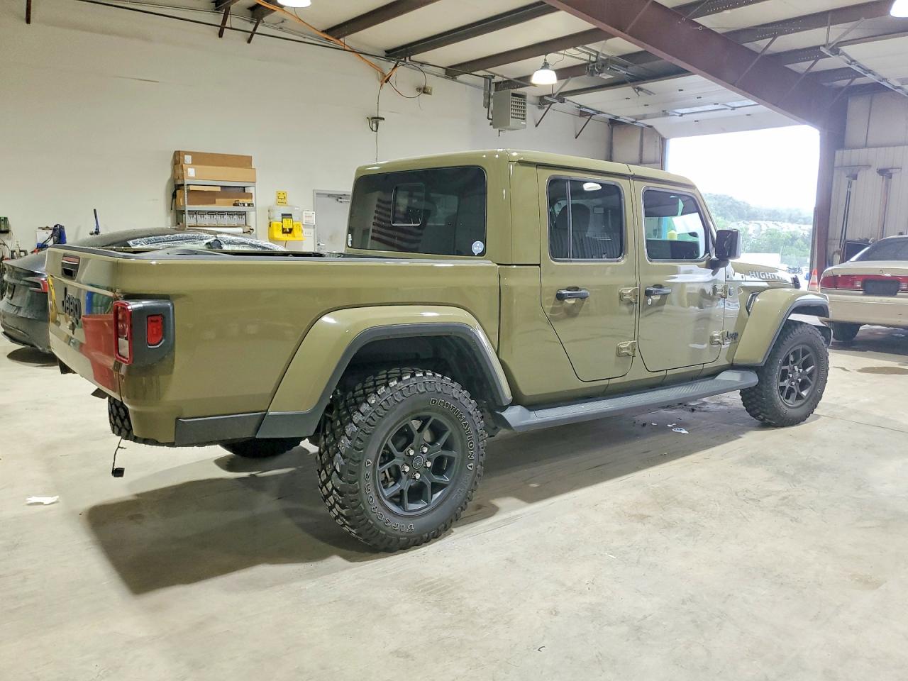 2025 Jeep Gladiator Sport Tan vin: 1C6PJTAG9SL546071