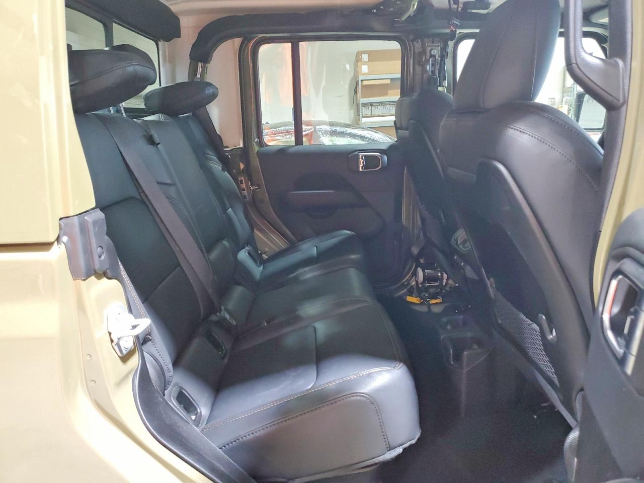 2025 Jeep Gladiator Sport Tan vin: 1C6PJTAG9SL546071