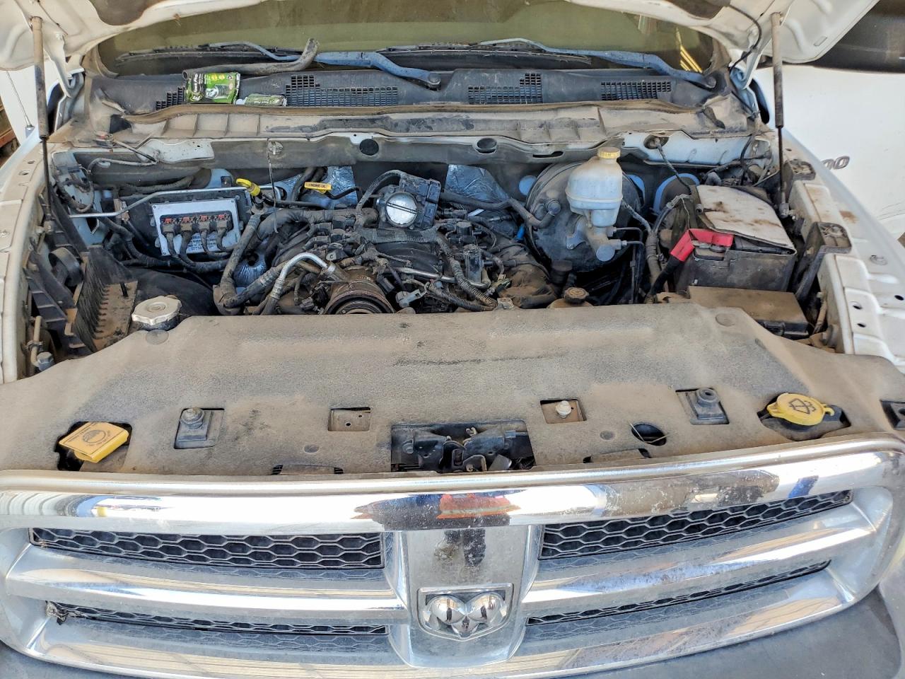 2012 Dodge Ram 1500 St White vin: 1C6RD6FP2CS175272