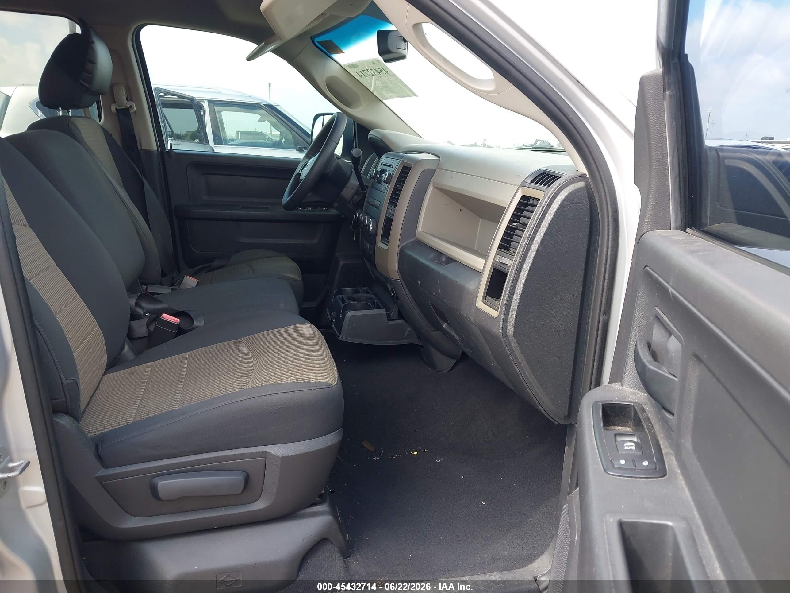 2012 Ram 1500 Tradesman Silver vin: 1C6RD6FP2CS242405