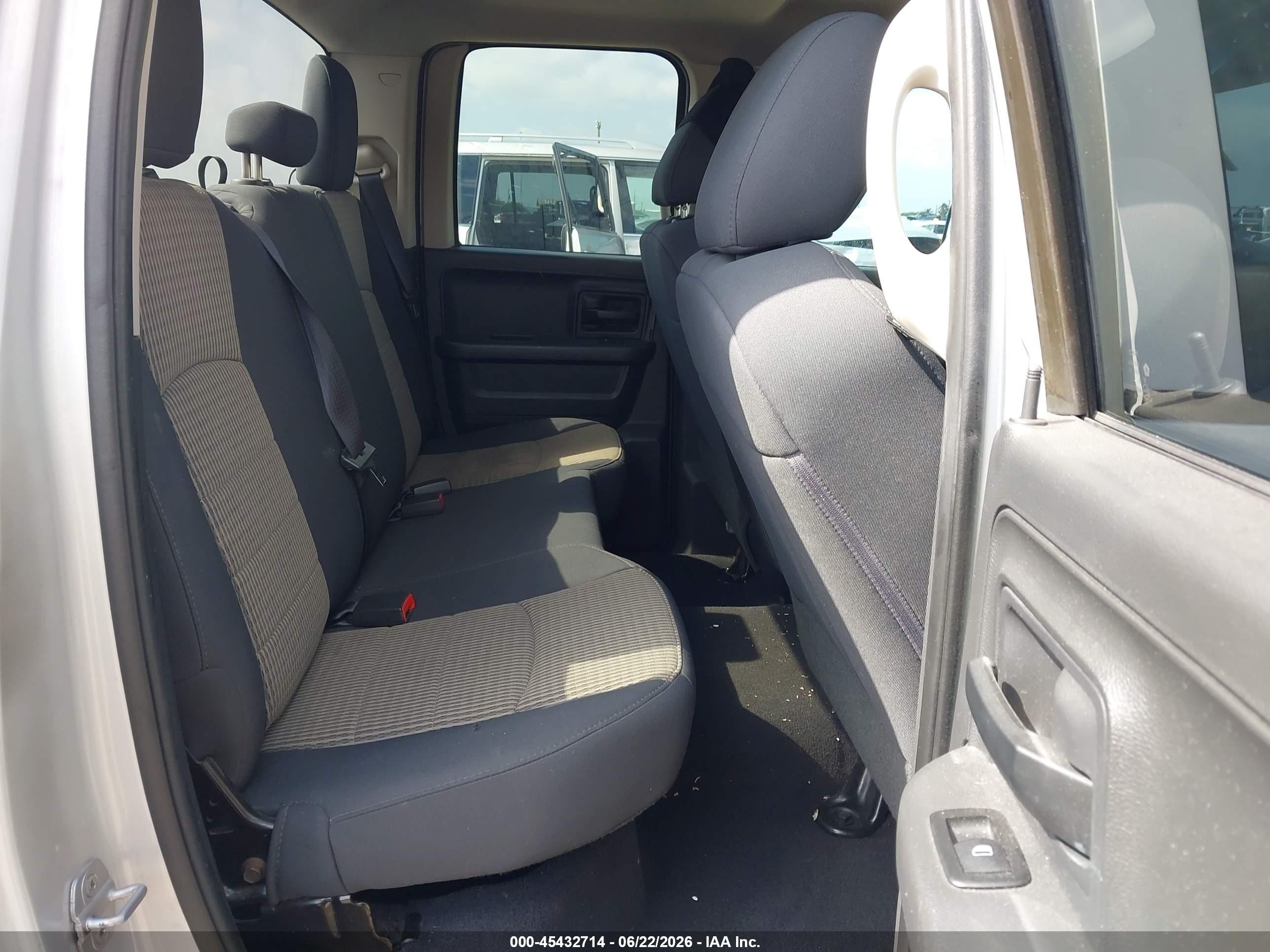 2012 Ram 1500 Tradesman Silver vin: 1C6RD6FP2CS242405