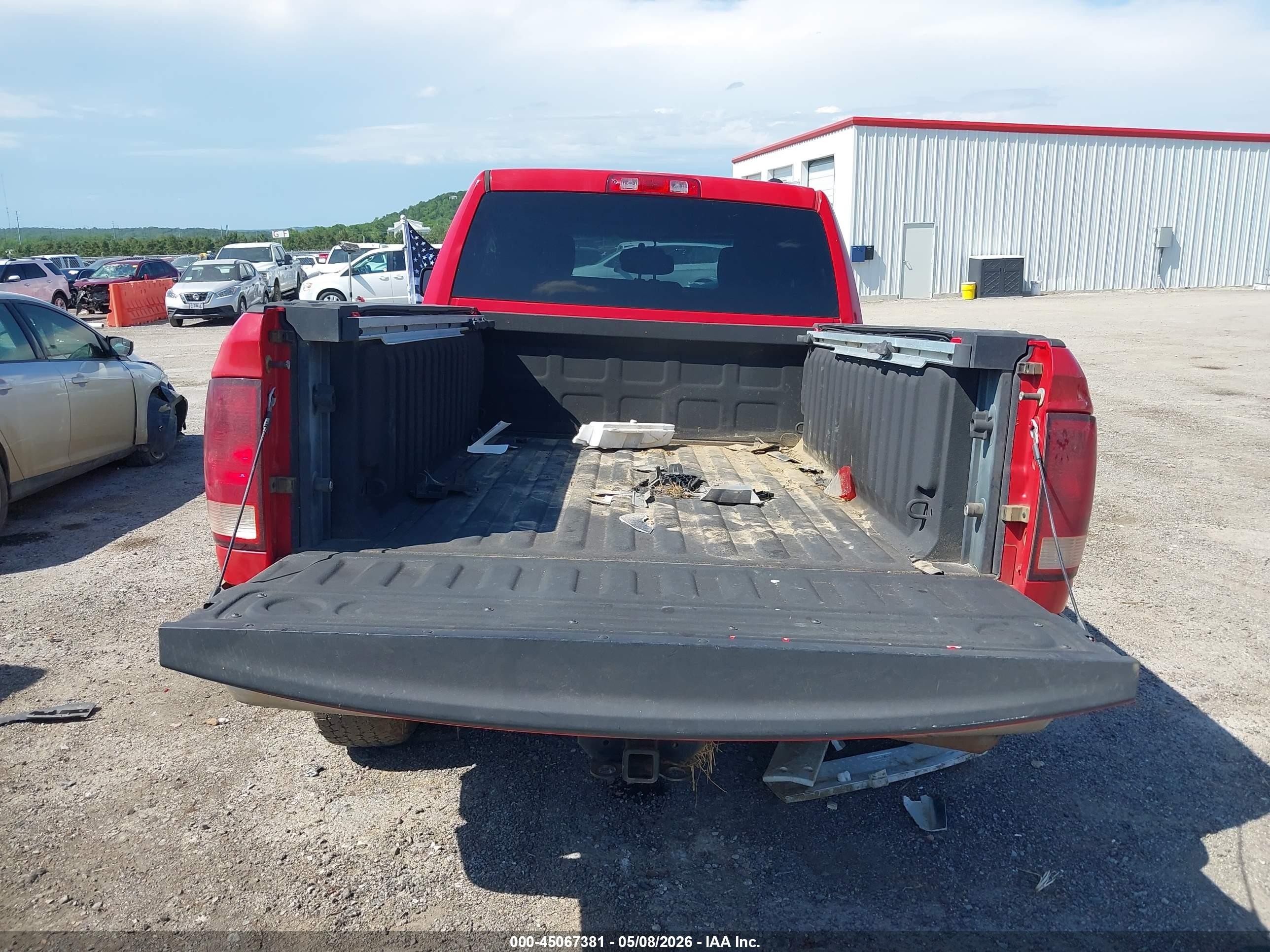 2012 Ram 1500 St Красный vin: 1C6RD6FP9CS231918
