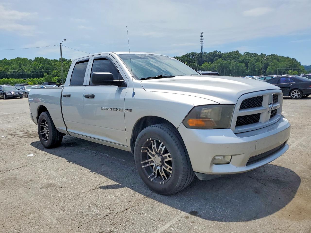 2012 Dodge Ram 1500 St Серебряный vin: 1C6RD6FT1CS235667