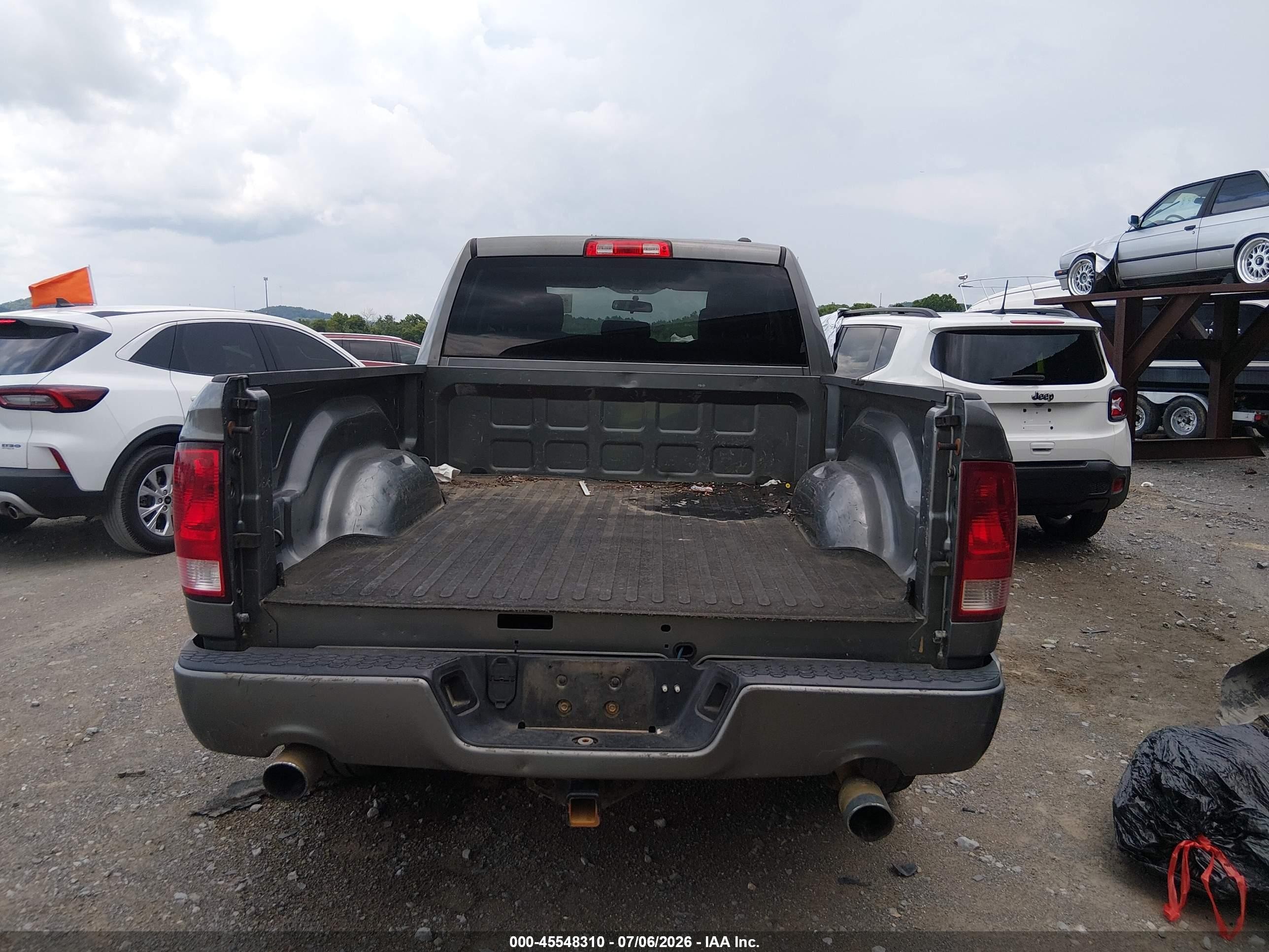 2012 Ram 1500 Express Silver vin: 1C6RD6FT2CS141720