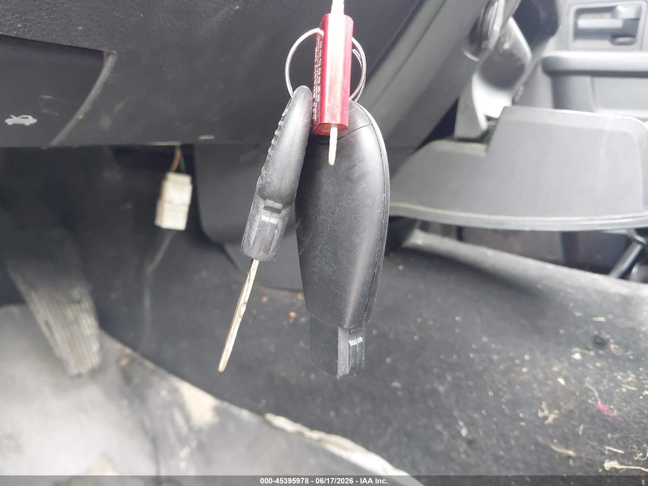 2012 Ram 1500 St Белый vin: 1C6RD6FT5CS113734