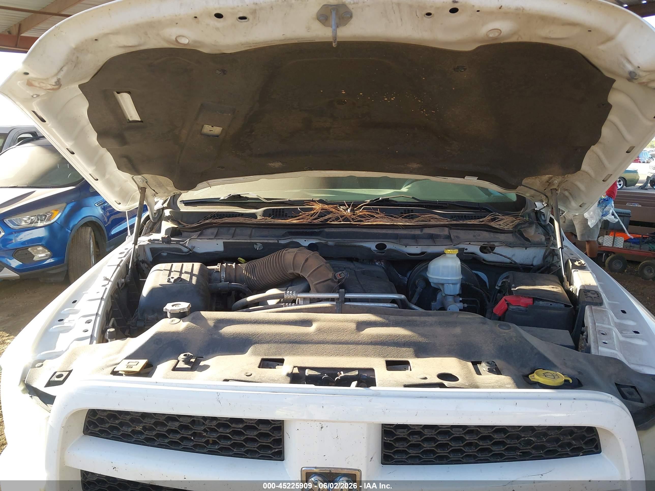 2012 Ram 1500 St White vin: 1C6RD6FT7CS212524