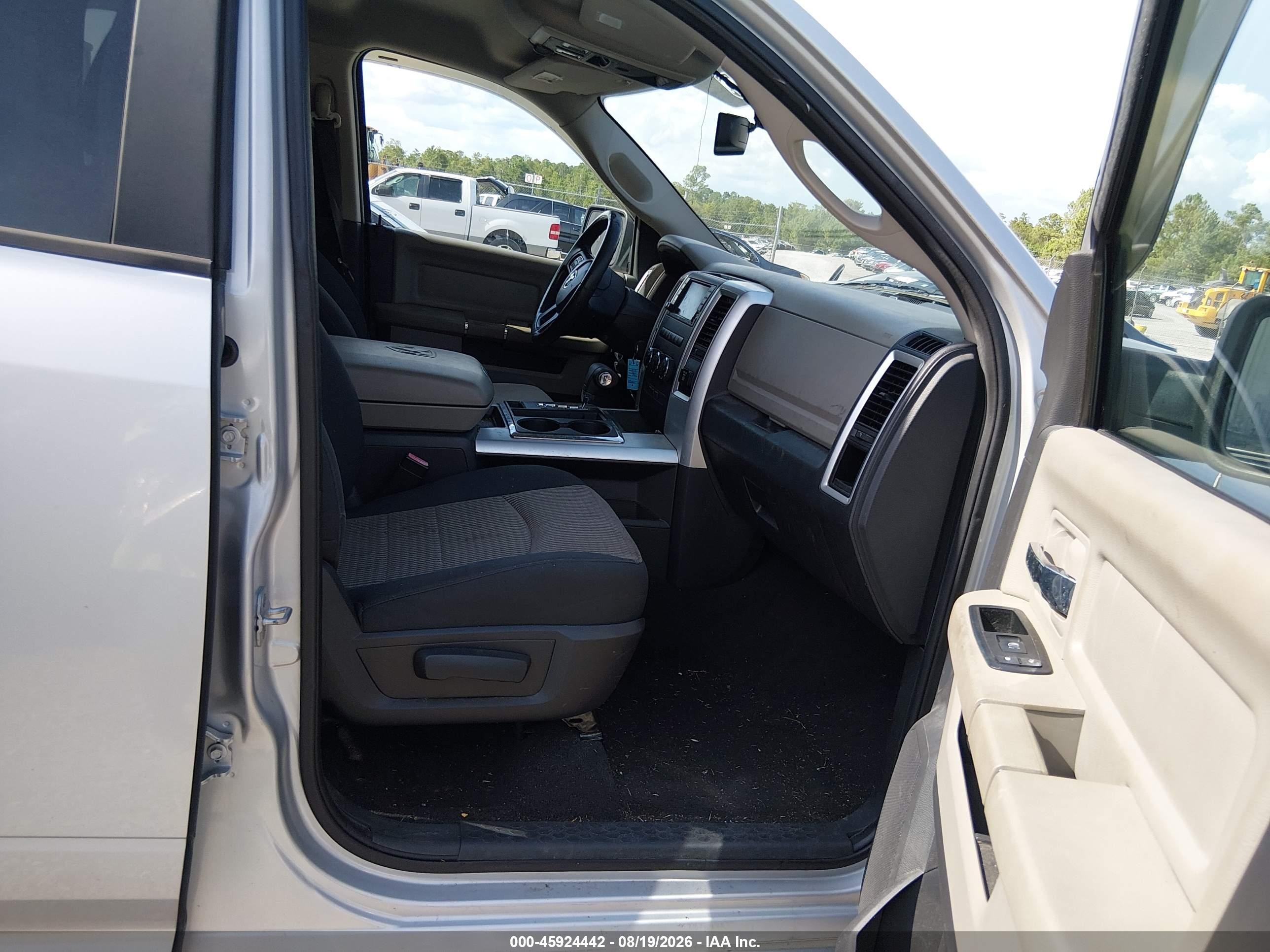 2012 Ram 1500 Outdoorsman Silver vin: 1C6RD6GT2CS212977