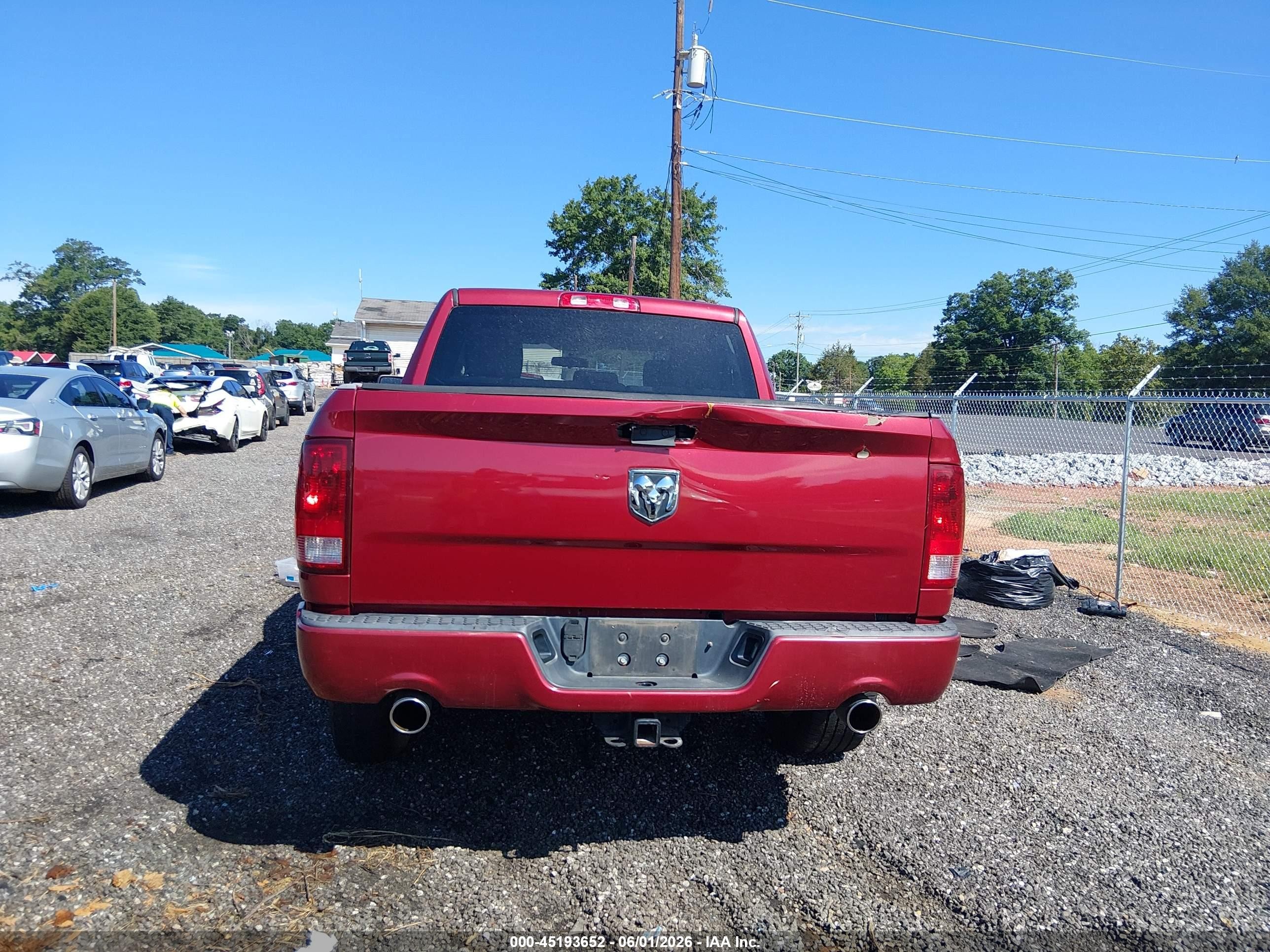 2012 Ram 1500 St Красный vin: 1C6RD6KT4CS223857