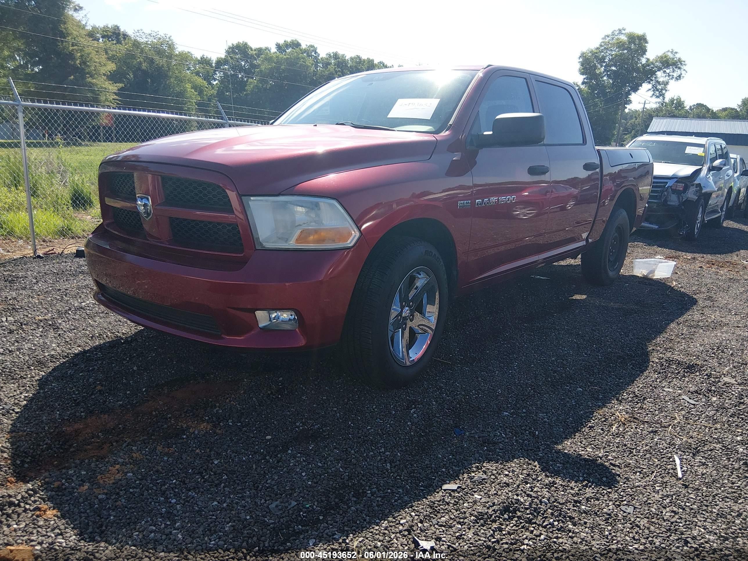 2012 Ram 1500 St Красный vin: 1C6RD6KT4CS223857
