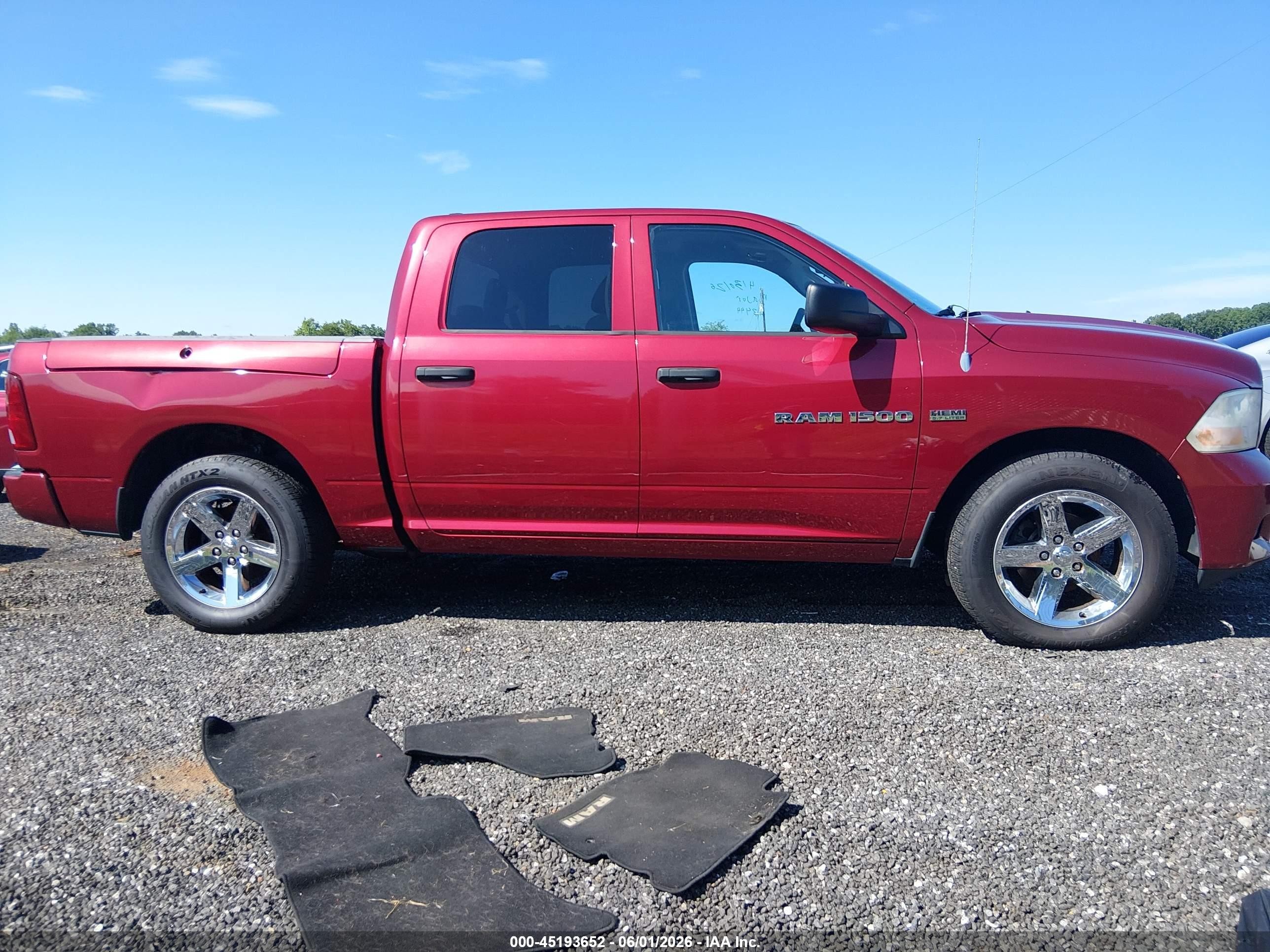 2012 Ram 1500 St Красный vin: 1C6RD6KT4CS223857