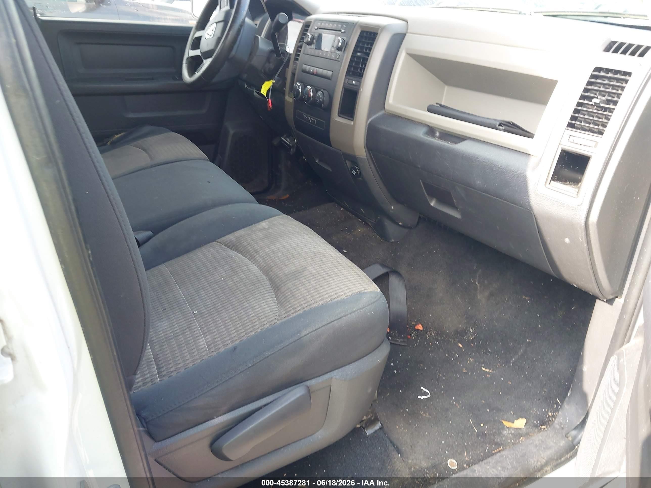 2012 Ram 1500 Express White vin: 1C6RD6KT8CS169740