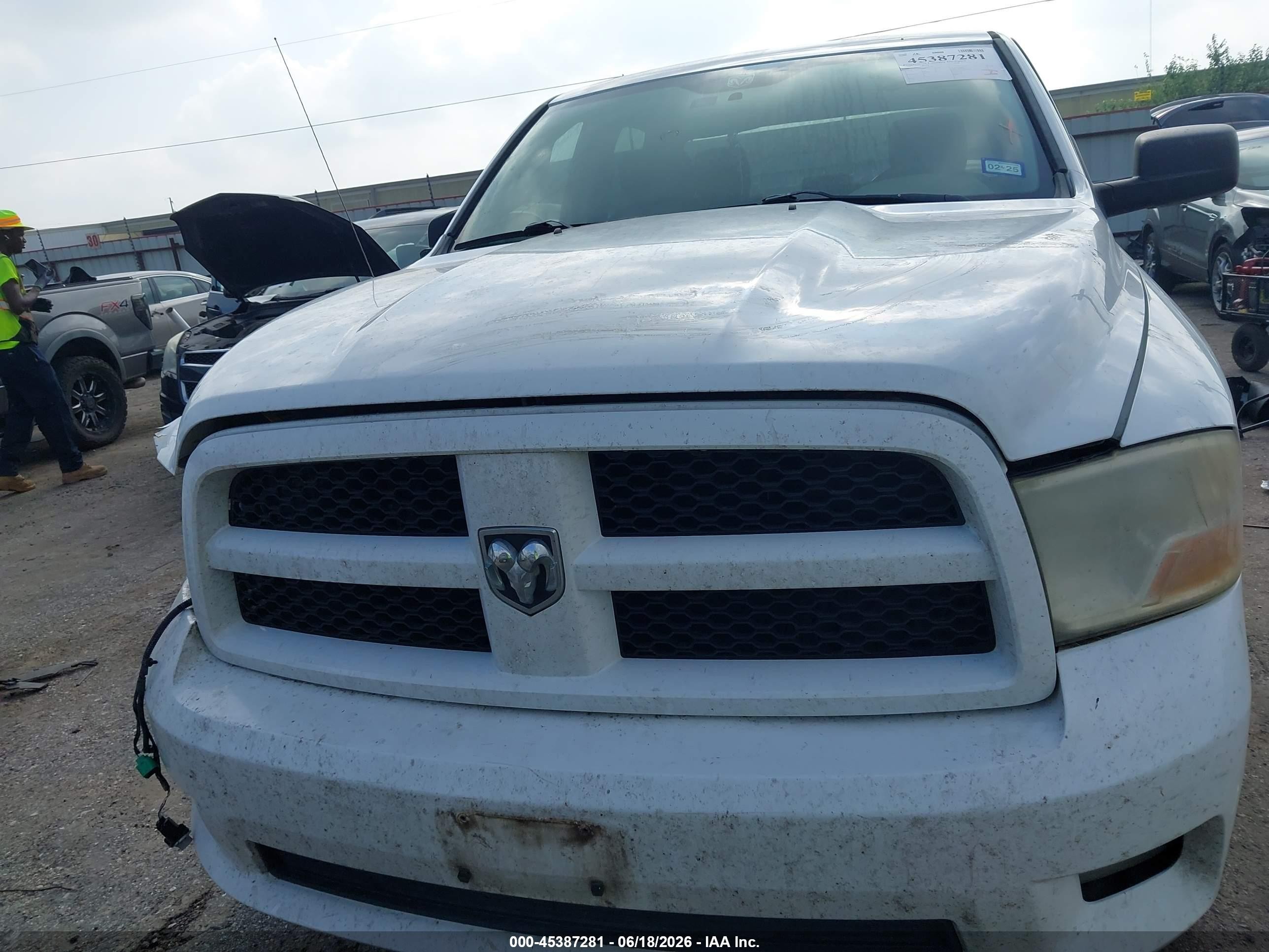 2012 Ram 1500 Express White vin: 1C6RD6KT8CS169740