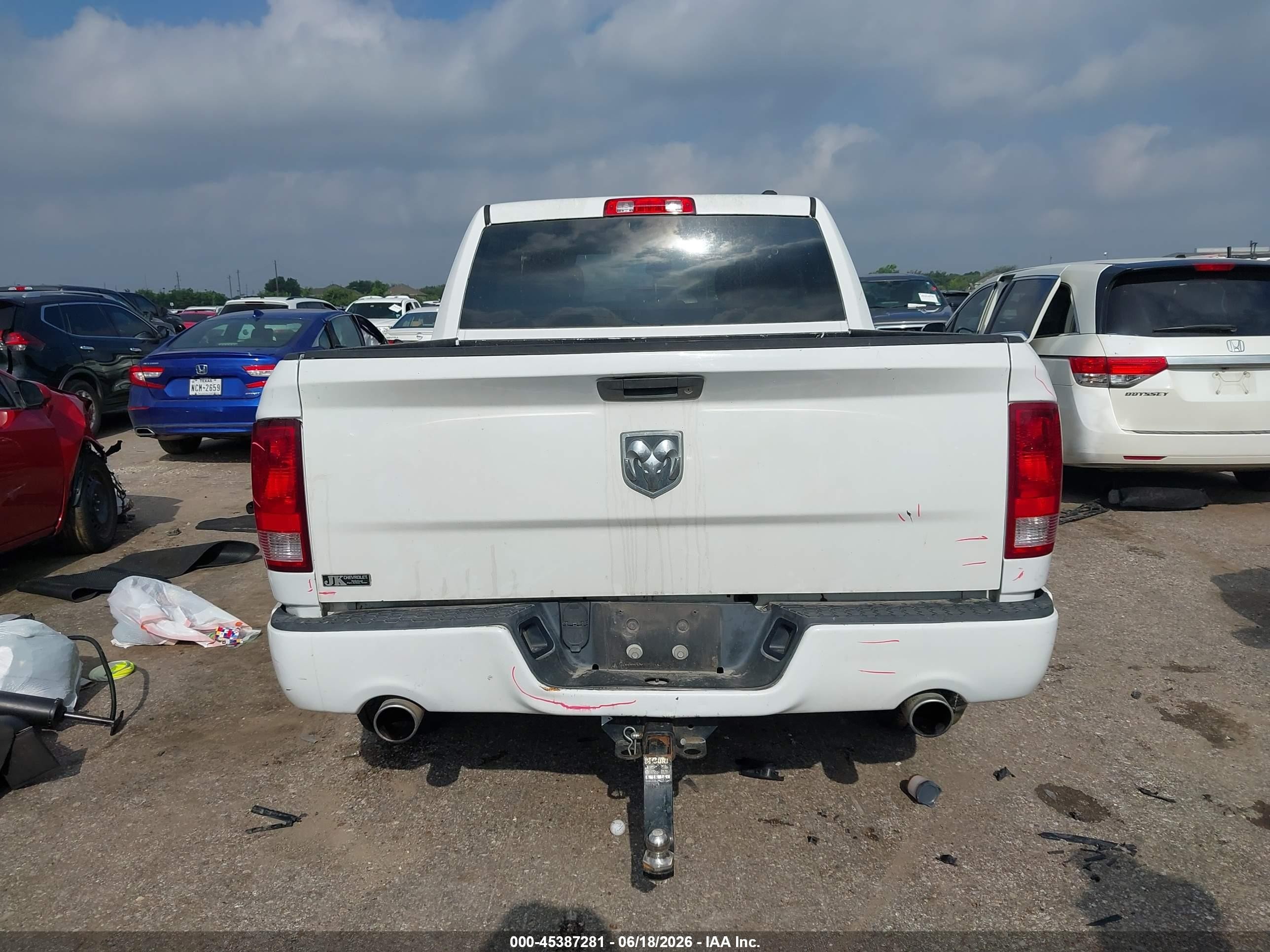 2012 Ram 1500 Express White vin: 1C6RD6KT8CS169740