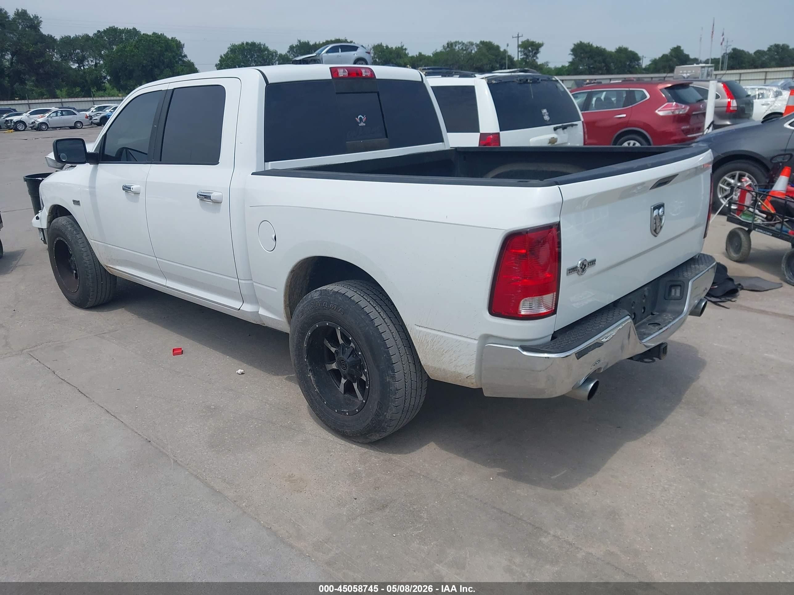 2012 Dodge Ram 1500   White vin: 1C6RD6LT3CS281246