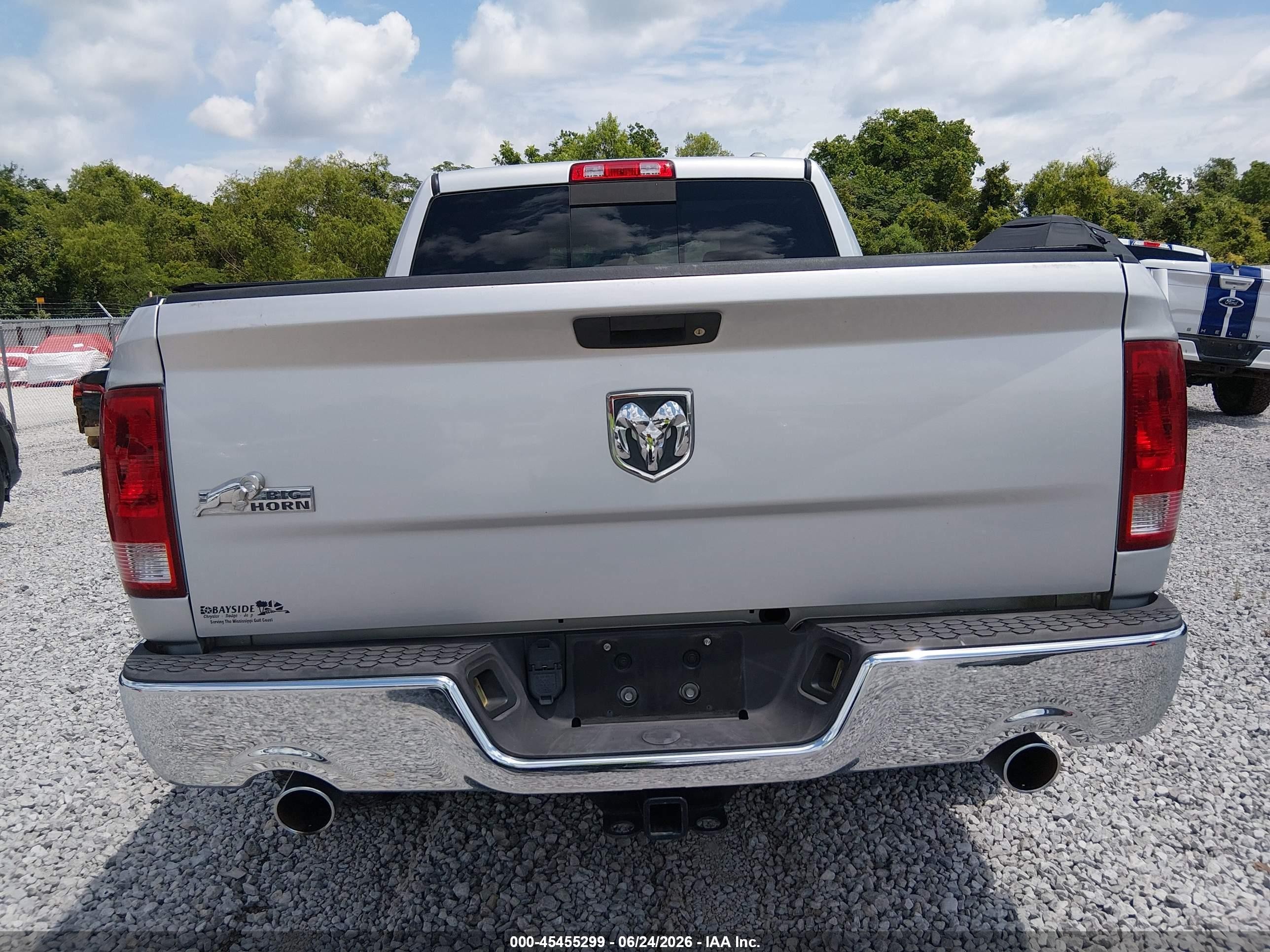 2012 Ram 1500 Silver vin: 1C6RD6LTXCS112678