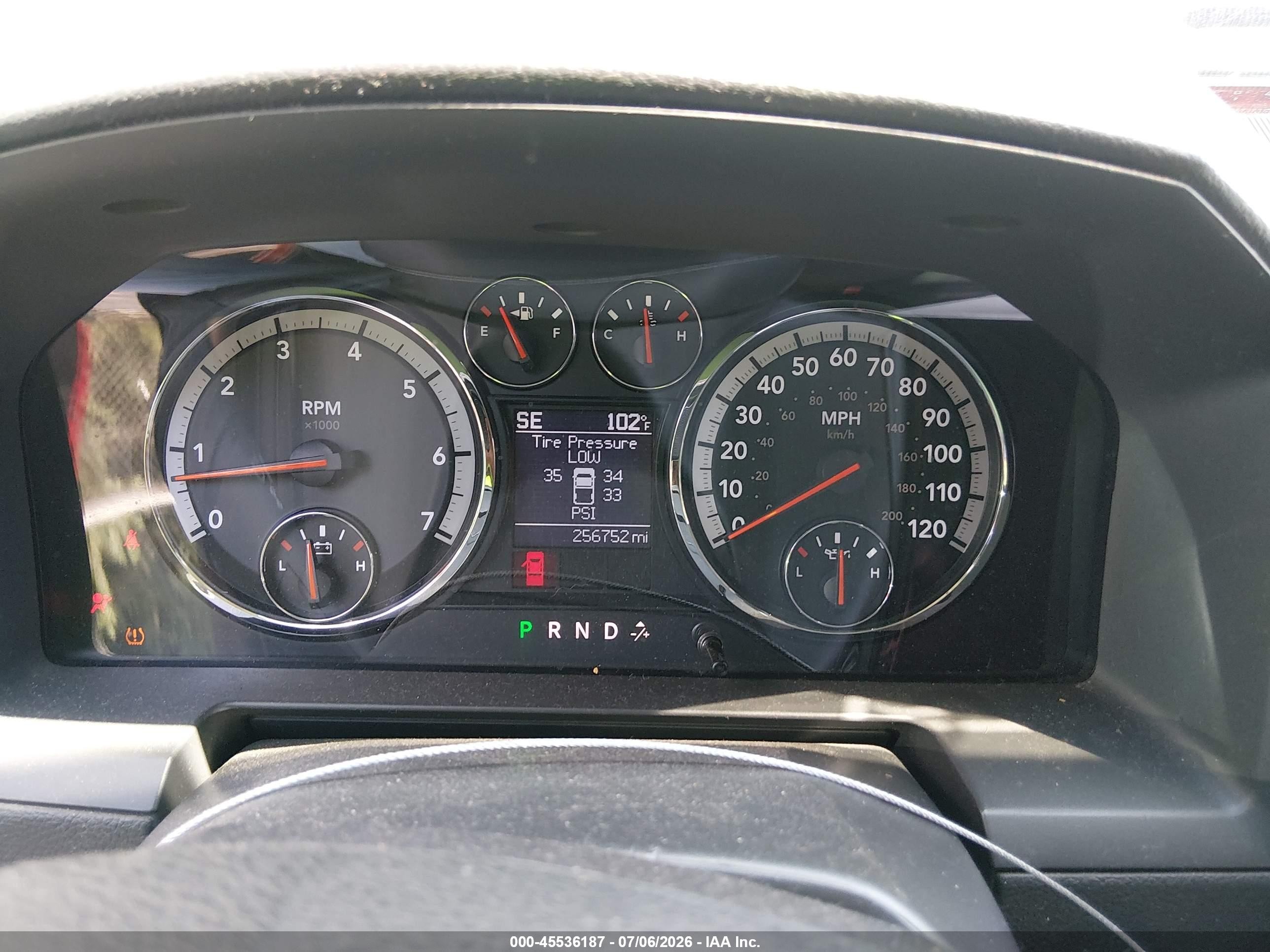 2012 Ram 1500 Sport Red vin: 1C6RD6MT4CS235620