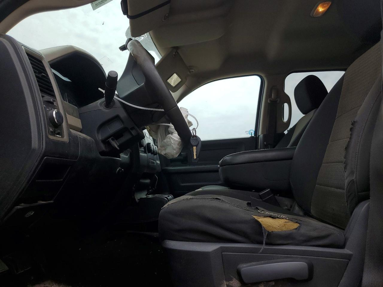 2012 Dodge Ram 1500 St Красный vin: 1C6RD7FP1CS277393