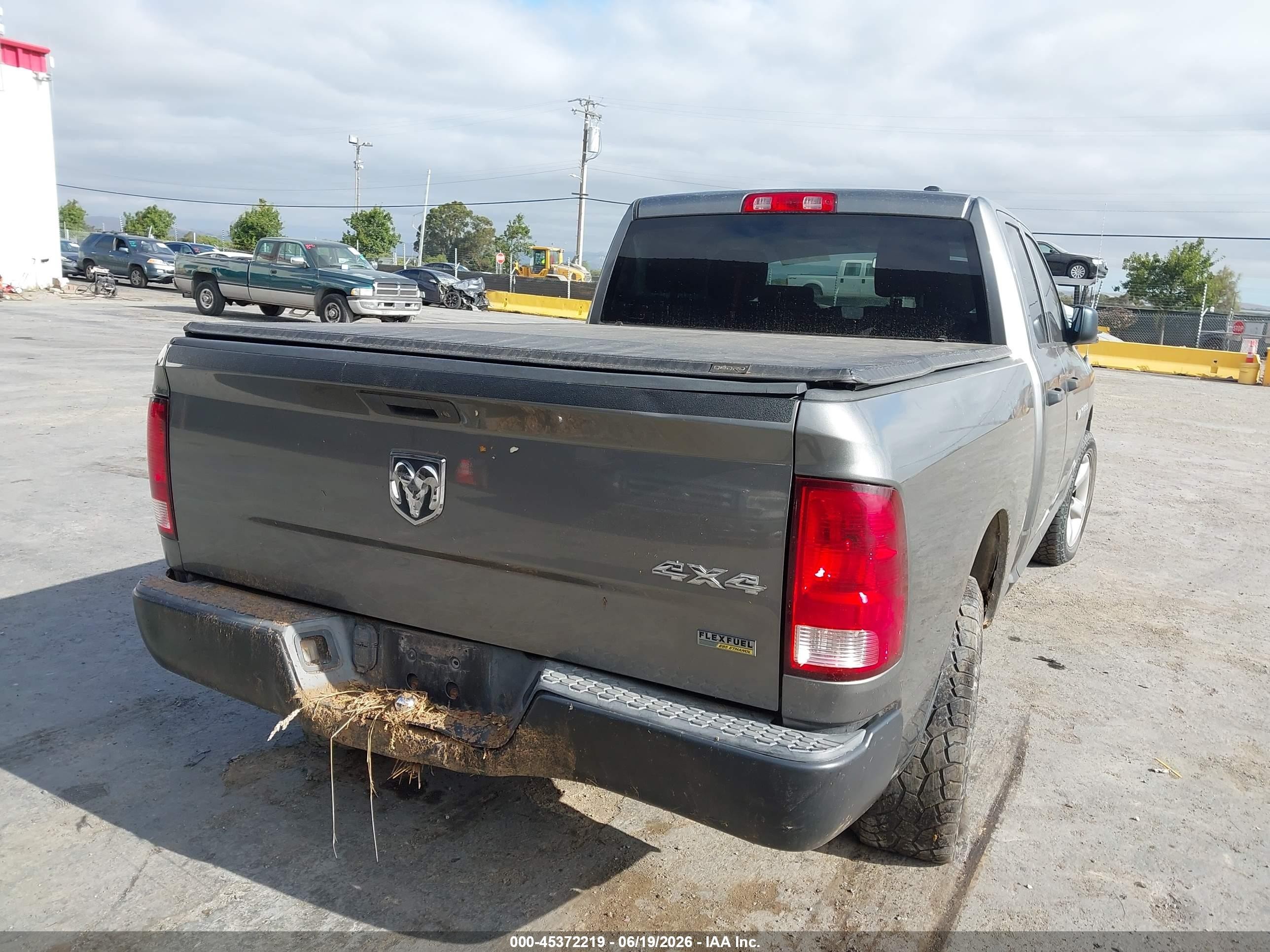 2012 Ram 1500 St Gray vin: 1C6RD7FP1CS296333
