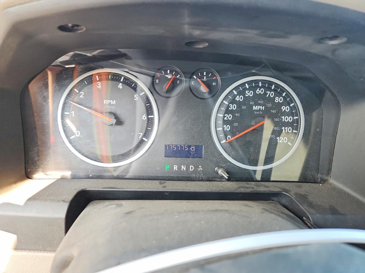 2012 Dodge Ram 1500 St White vin: 1C6RD7FP6CS278488
